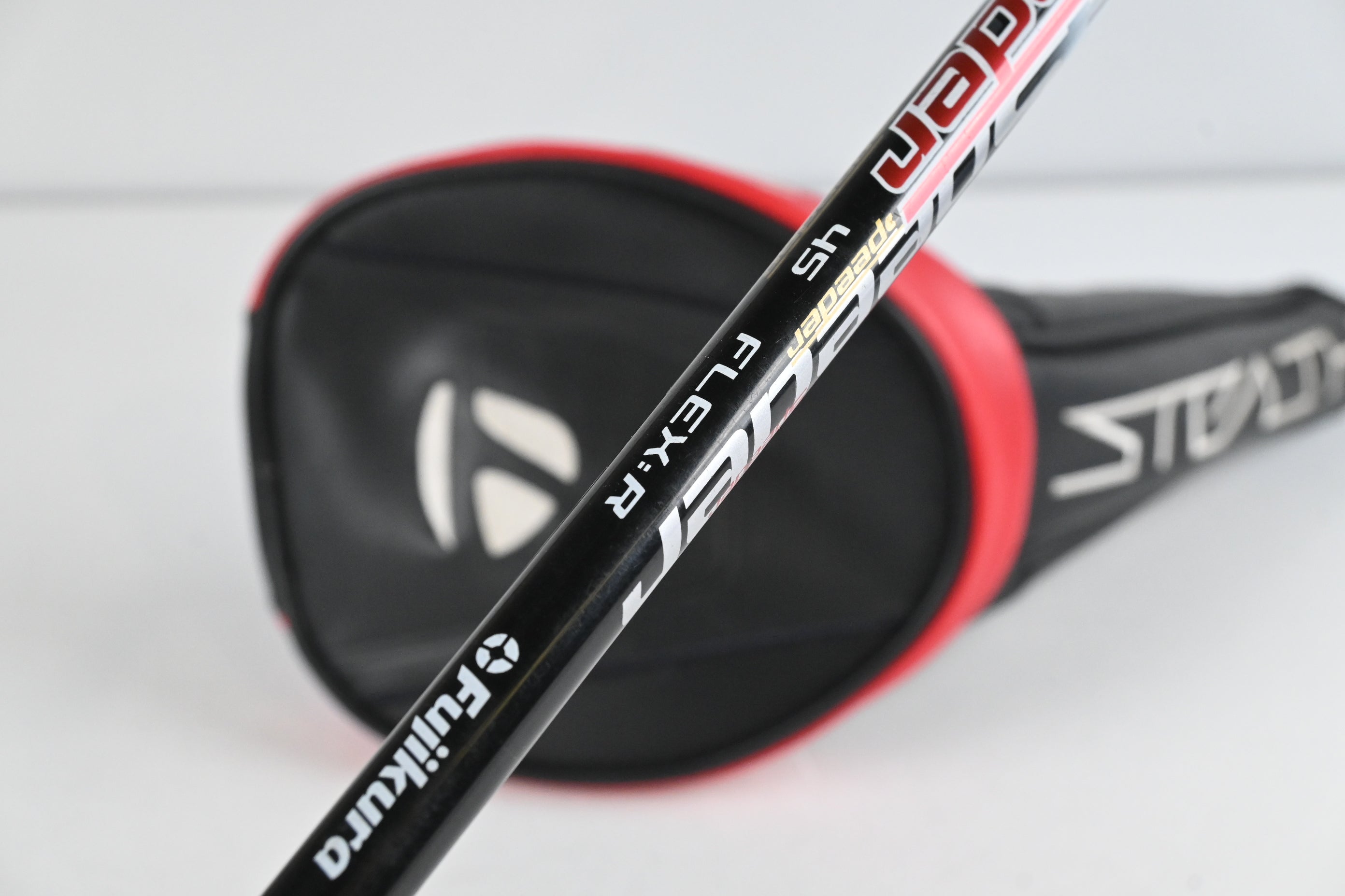 Taylormade Stealth HD Driver / 10.5 Degree / Regular Flex Fujikura Air Speeder 45