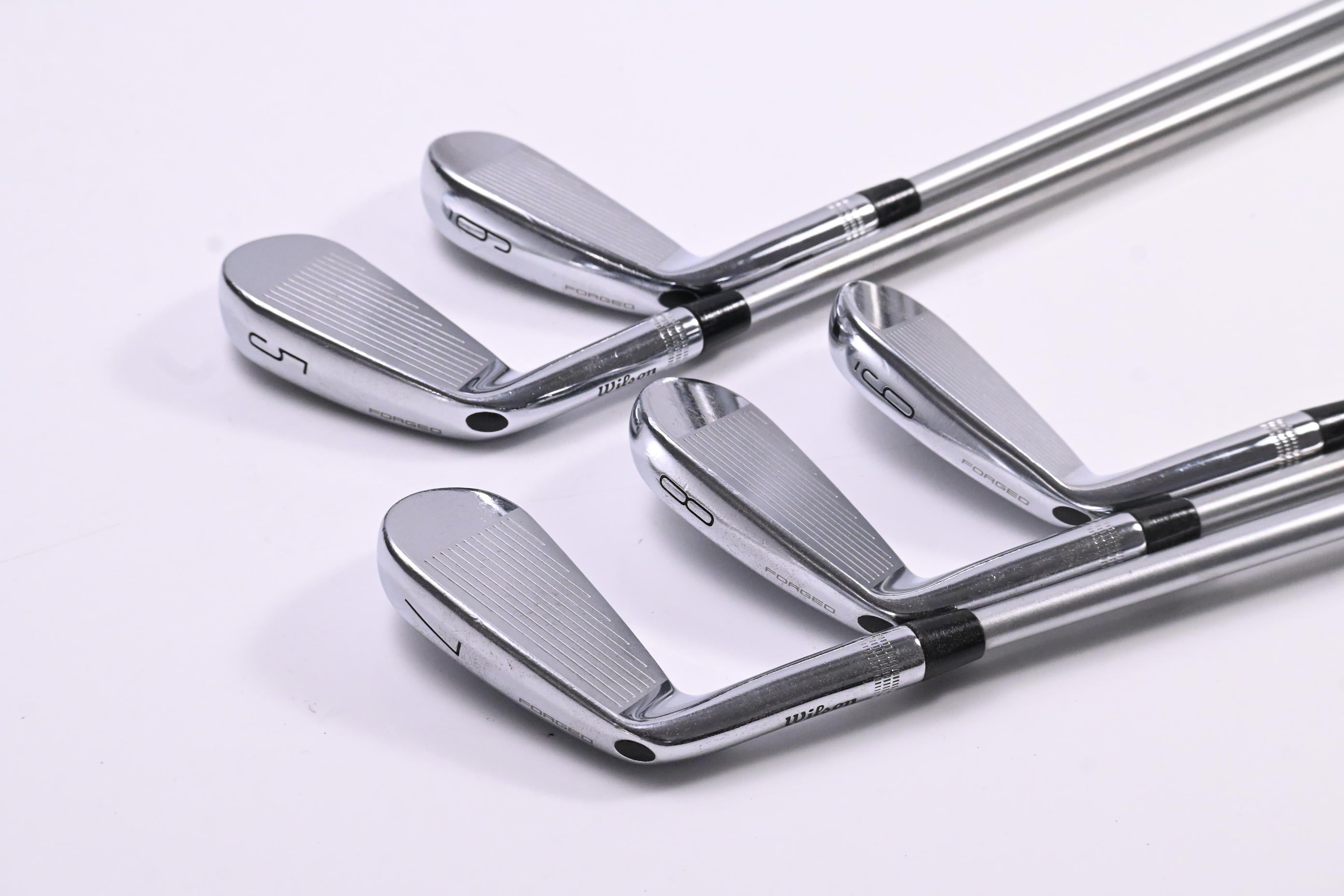 Wilson Staff Model CB / Model Blade 2024 / 5-9i / X-Flex KBS Tour C-Taper 130