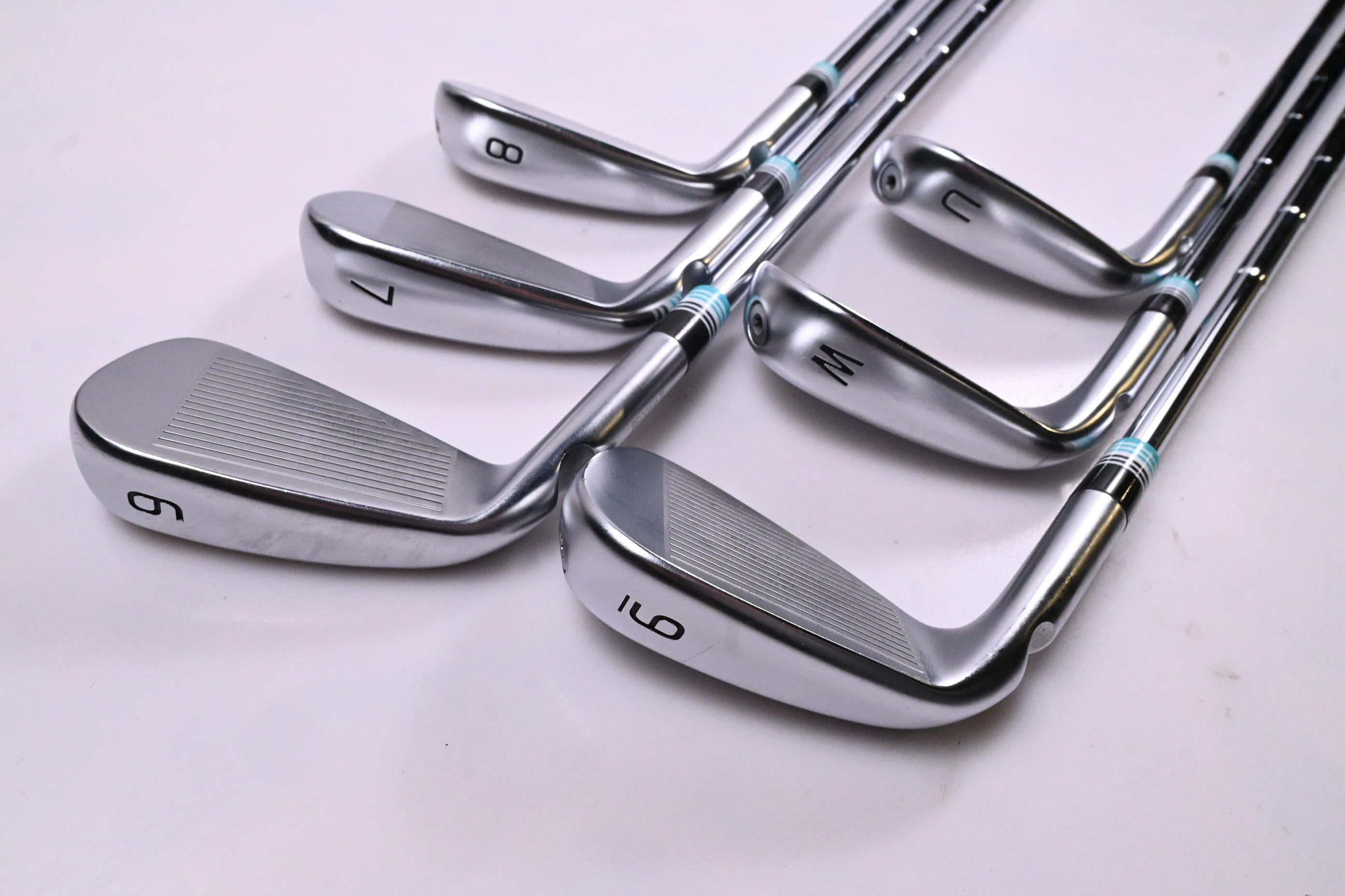 Ping i530 Irons / 6-PW+GW / Blue Dot / Stiff Flex Dynamic Gold Mid 100 S300