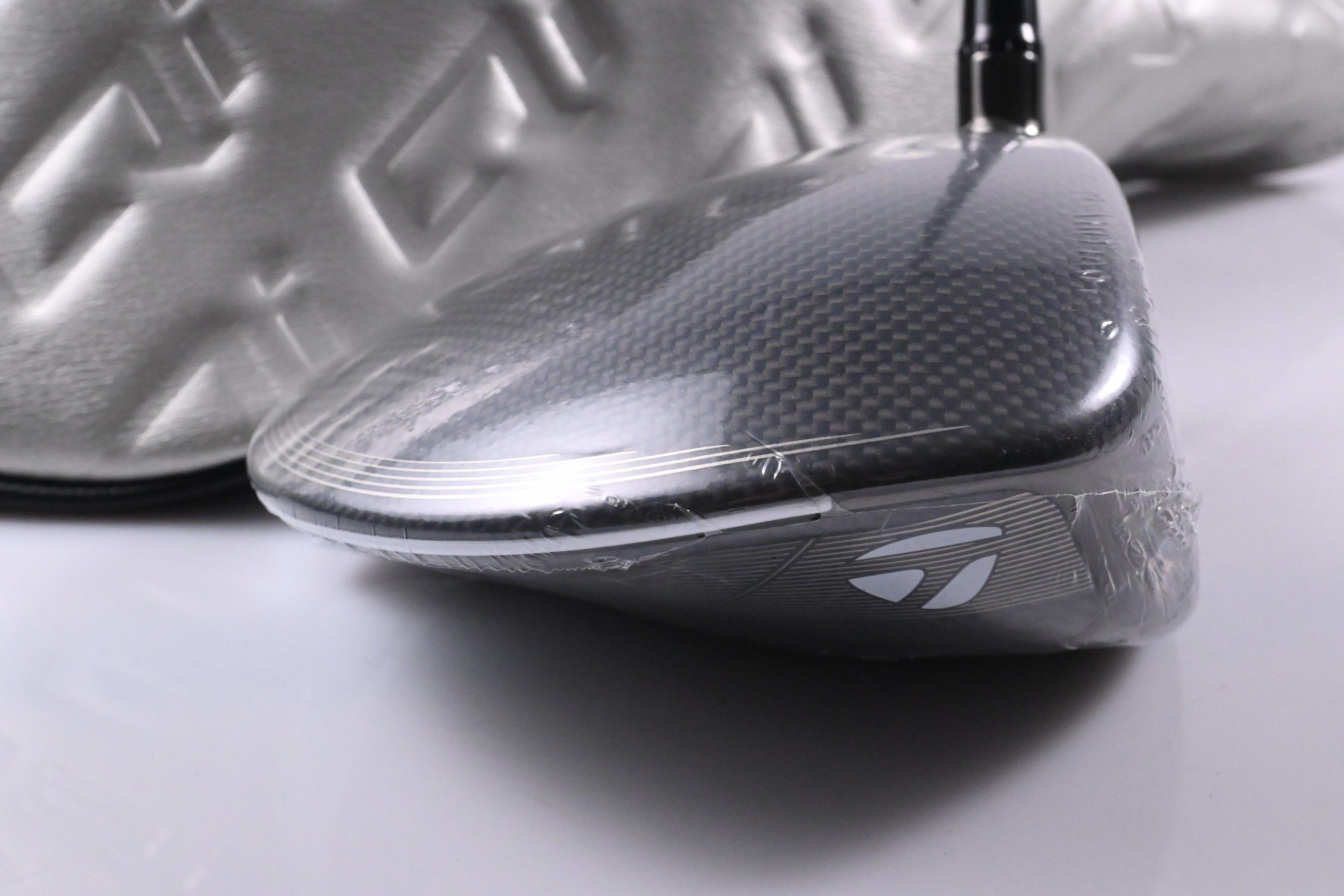 Taylormade Qi35 Max Lite Driver / 12 Degree / Senior Flex Vanquish 4 Shaft