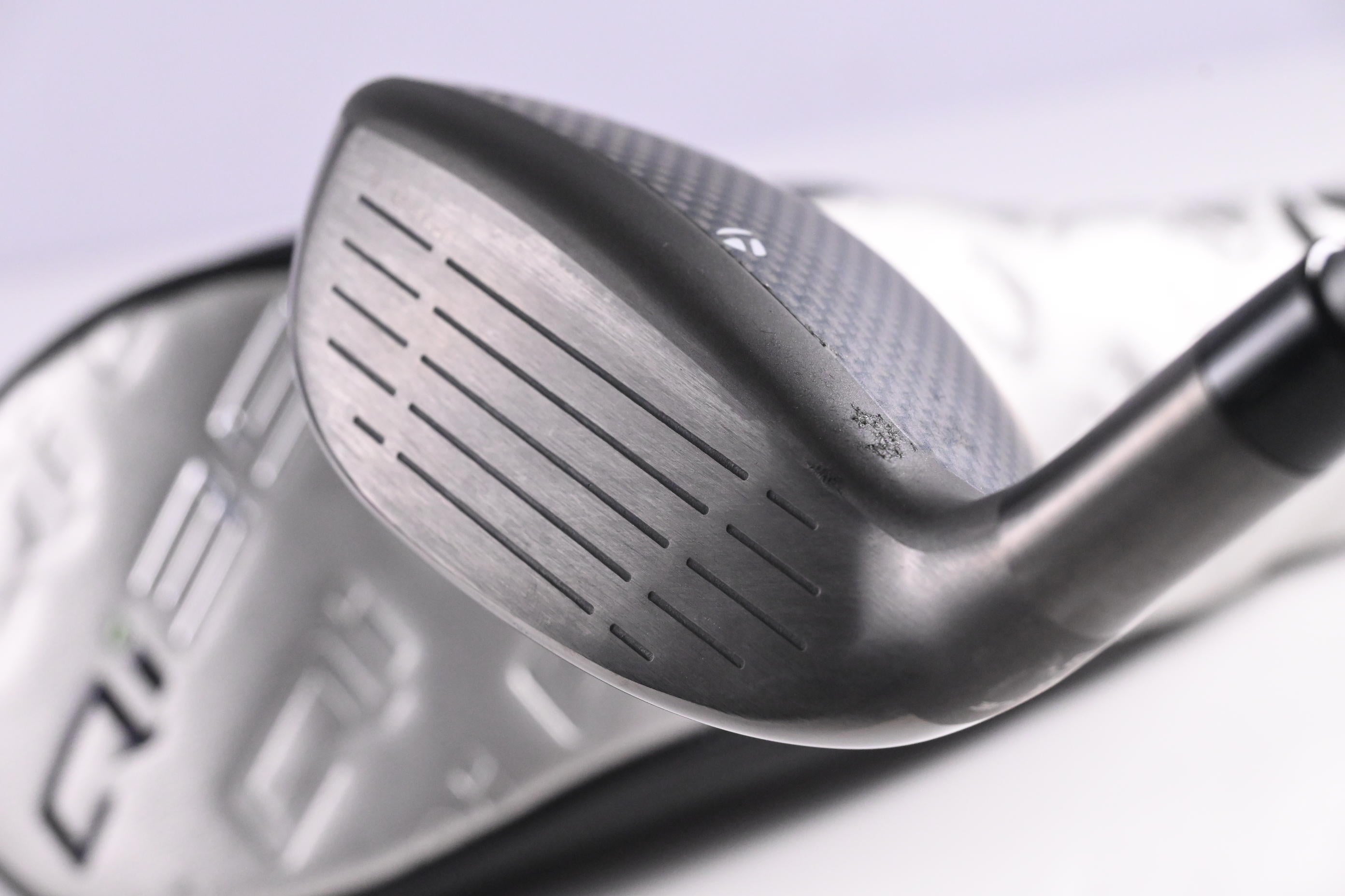 Taylormade Qi35 Max #4 Hybrid / 23 Degree / Regular Flex Fujikura Air Speeder 50
