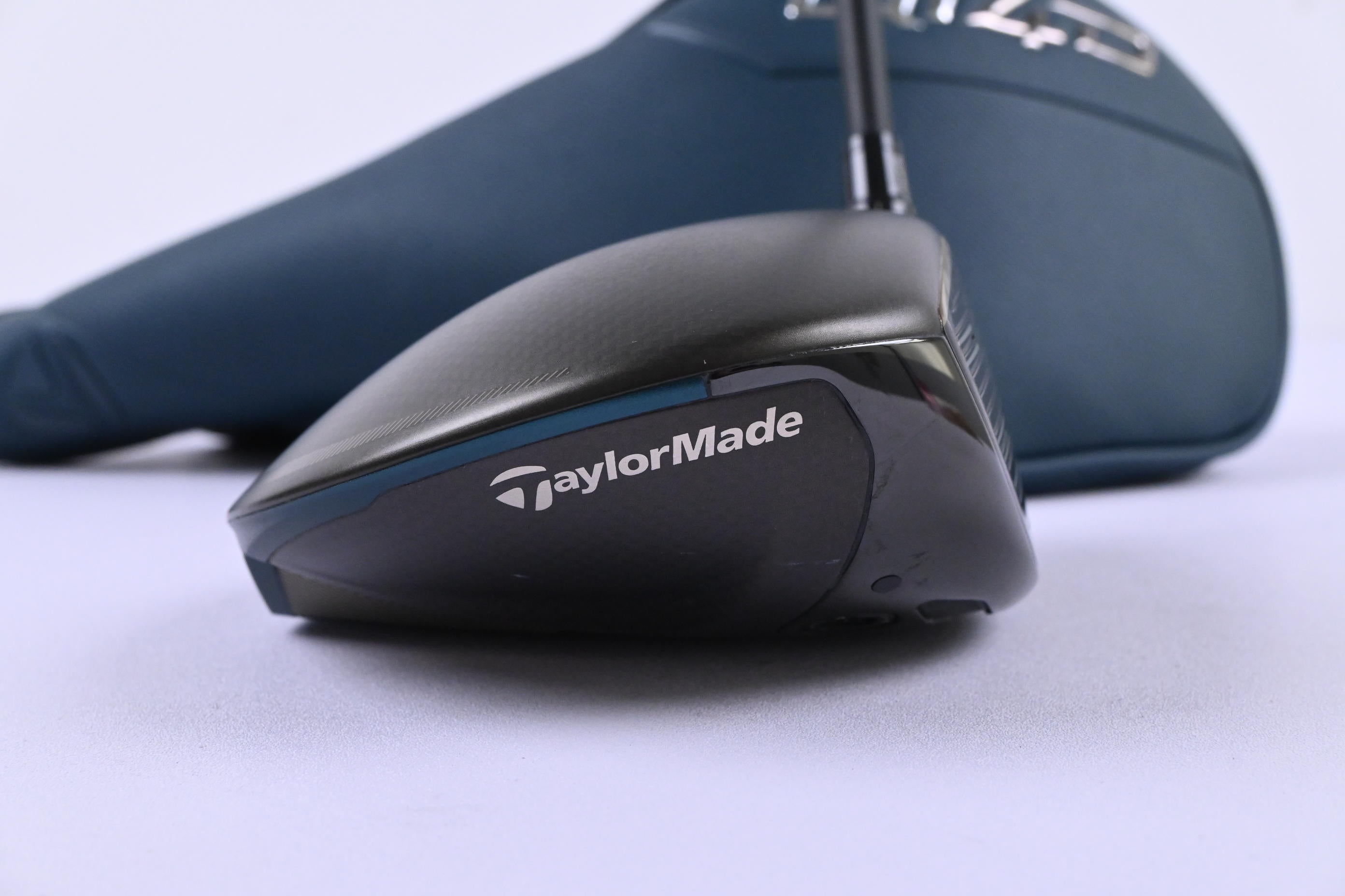Taylormade Qi4D Driver / 9 Degree / Regular Flex Taylormade REAX Blue 50 Shaft