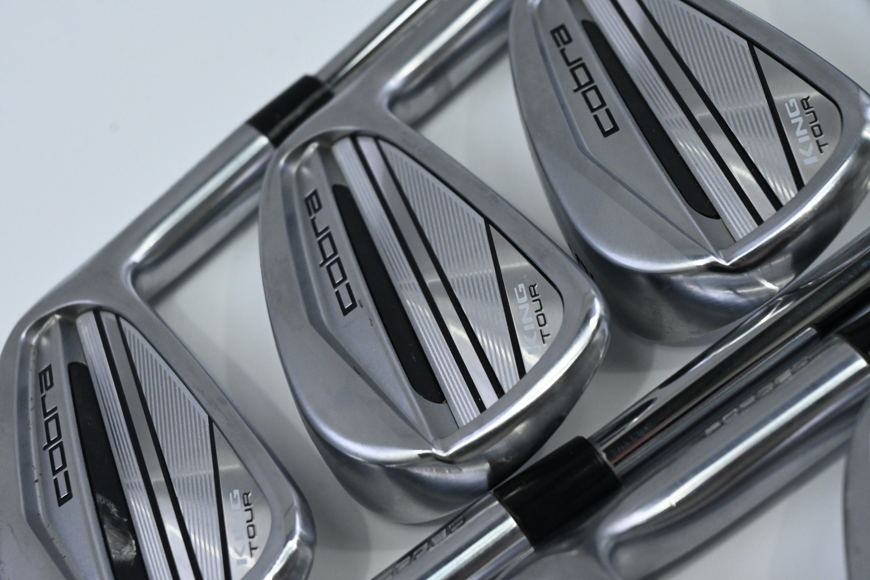 Cobra King Tour 2023 Irons / 4-PW+GW / Stiff Flex Dynamic Gold SL S300 Shafts
