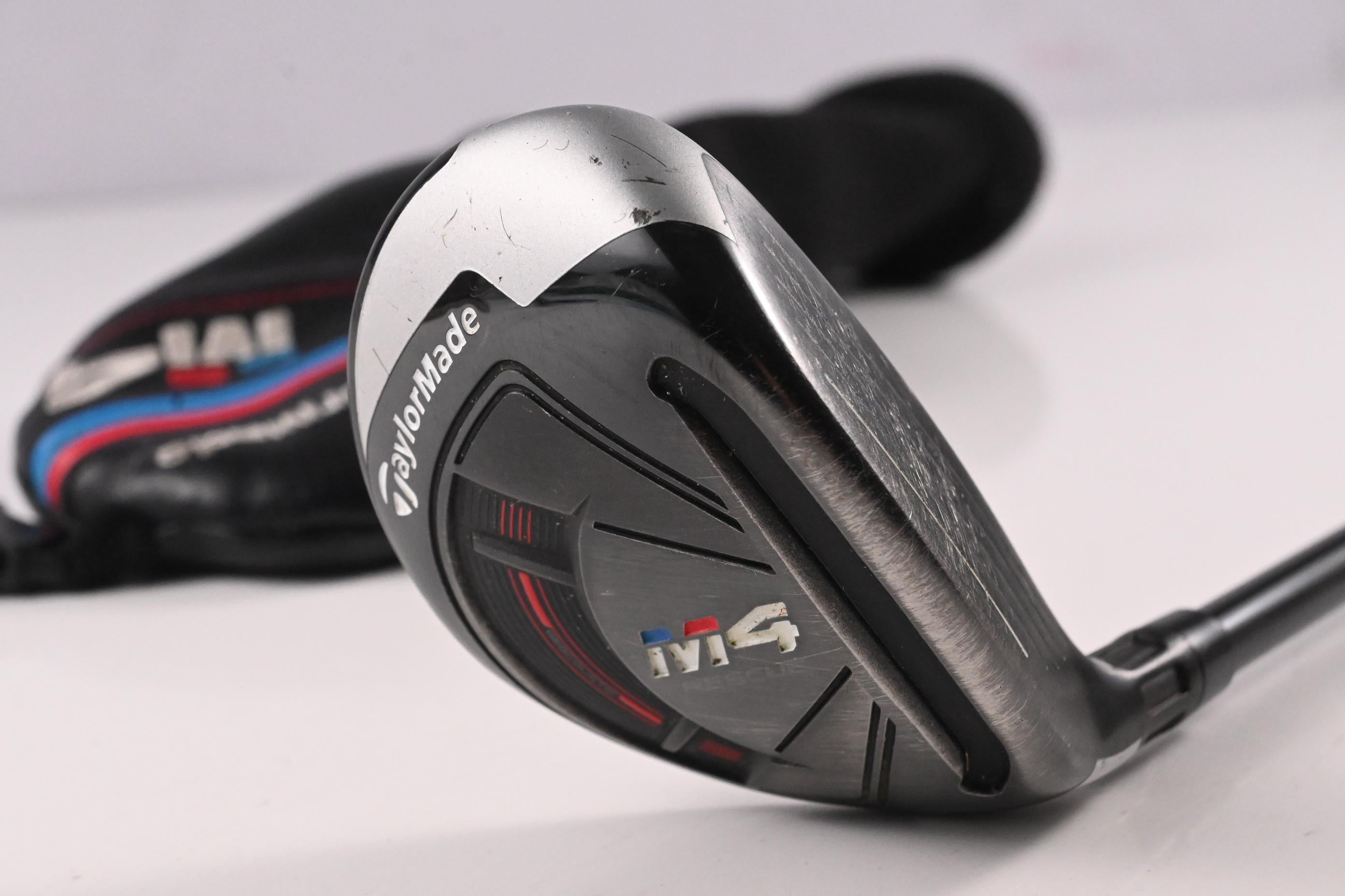 Taylormade M4 #4 Hybrid / 22 Degree / Regular Flex Fujikura Atmos Red 6 Shaft