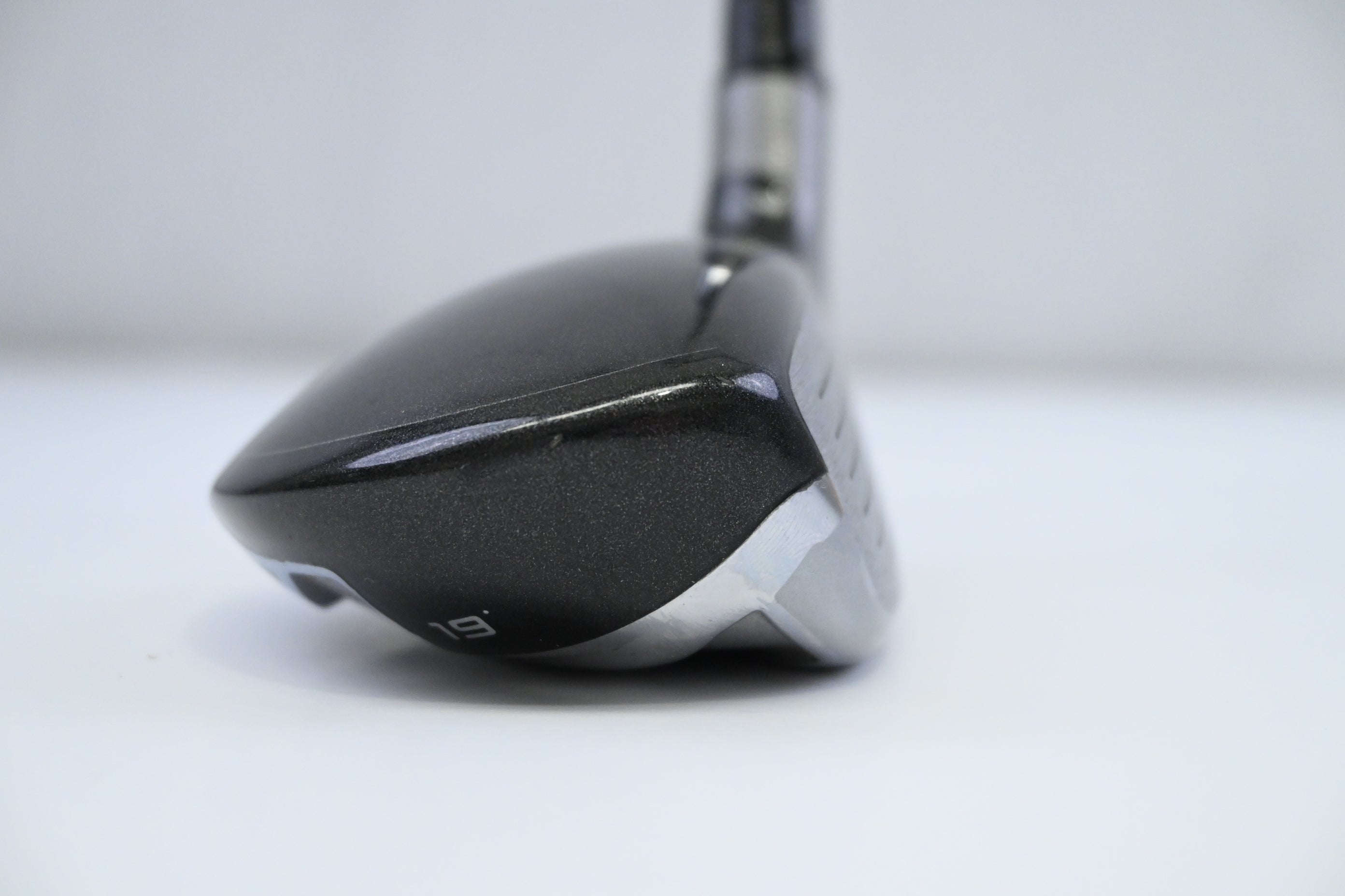 Taylormade SLDR #2 Hybrid / 19 Degree / X Flex NS PRO Prototype 100 Shaft