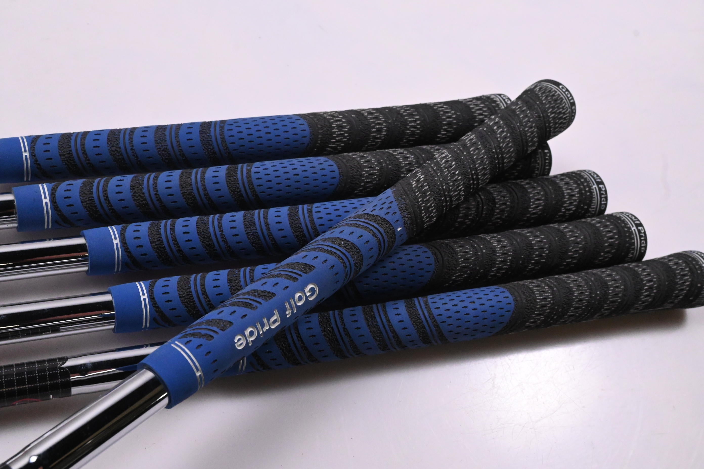 Ping i230 Irons / 5-PW / Red Dot / Stiff Flex Elevate MPH 95 Shafts