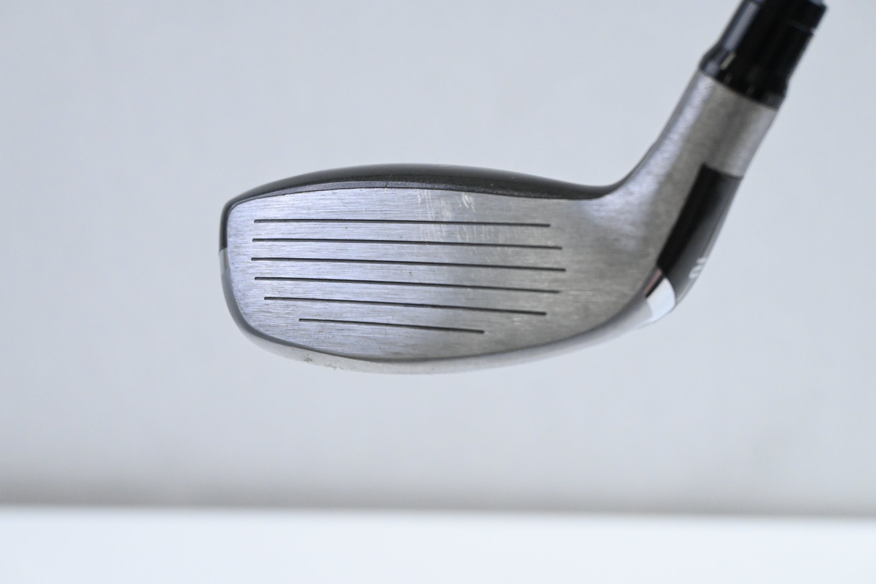 Taylormade SLDR #2 Hybrid / 19 Degree / X Flex NS PRO Prototype 100 Shaft