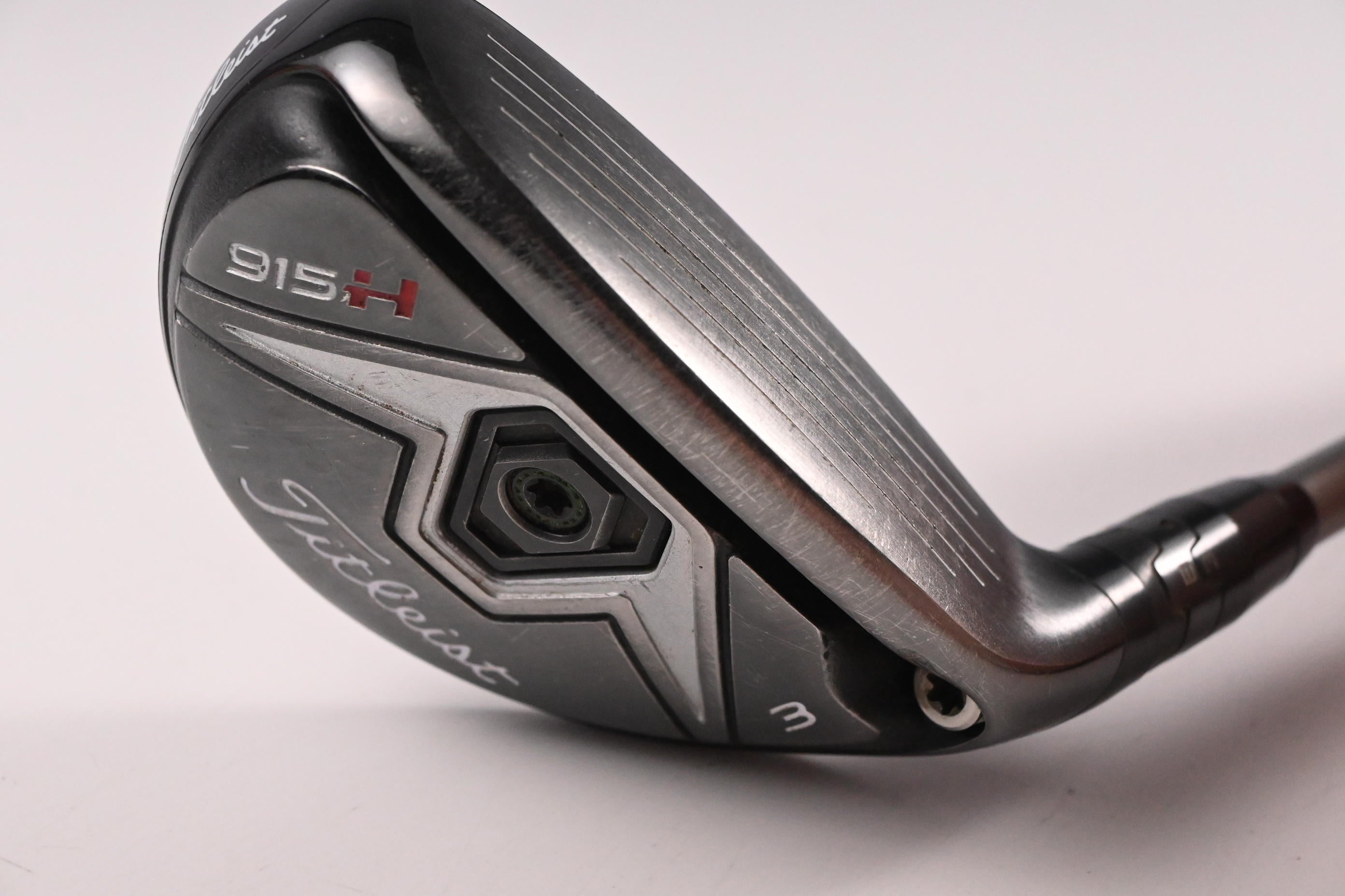 Titleist 915H #3 Hybrid / 21 Degree / Regular Flex Diamana M+ Red 60 Shaft