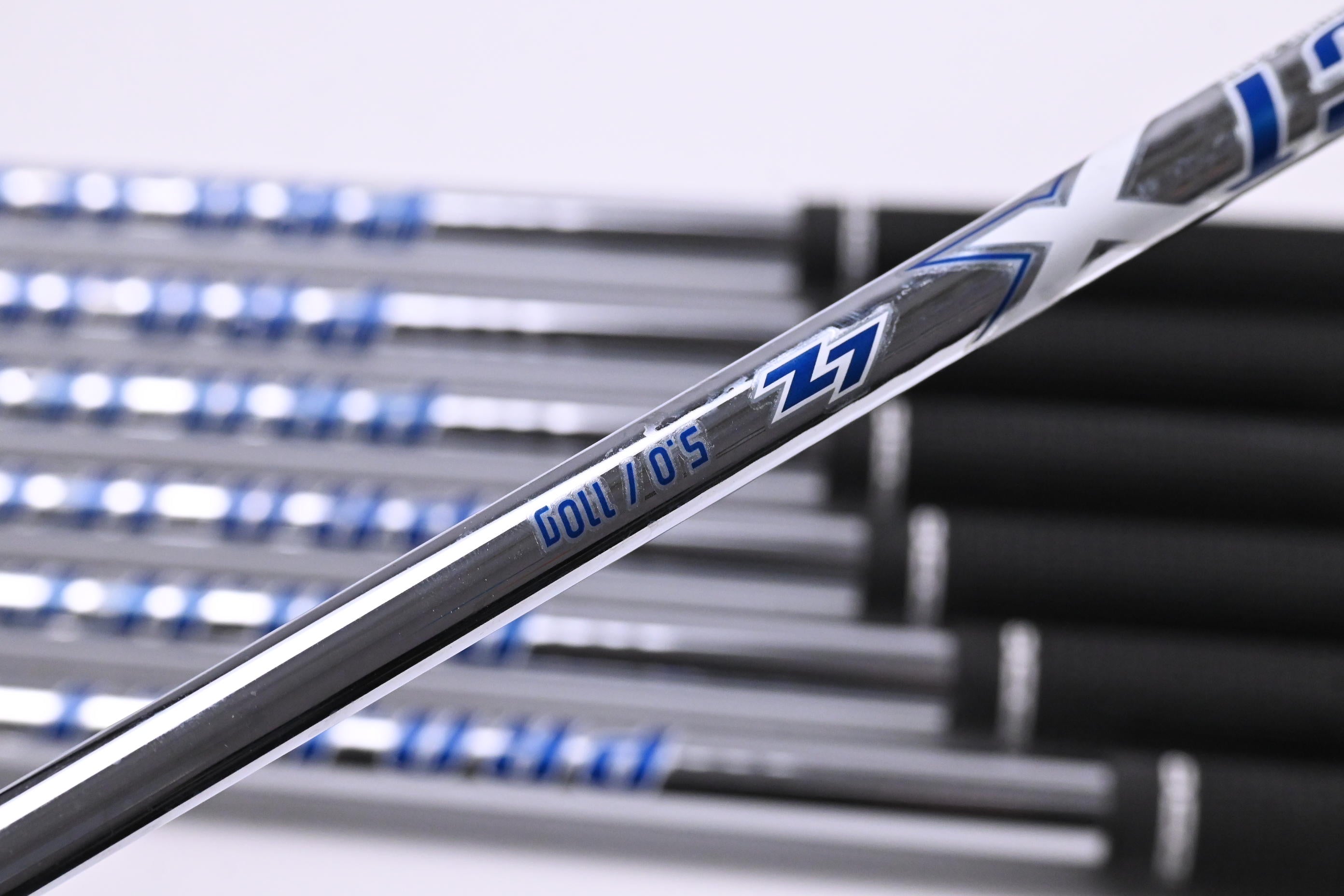 Titleist T350 Irons / 5-PW+48 / Regular Flex Project X LZ 110 Shafts