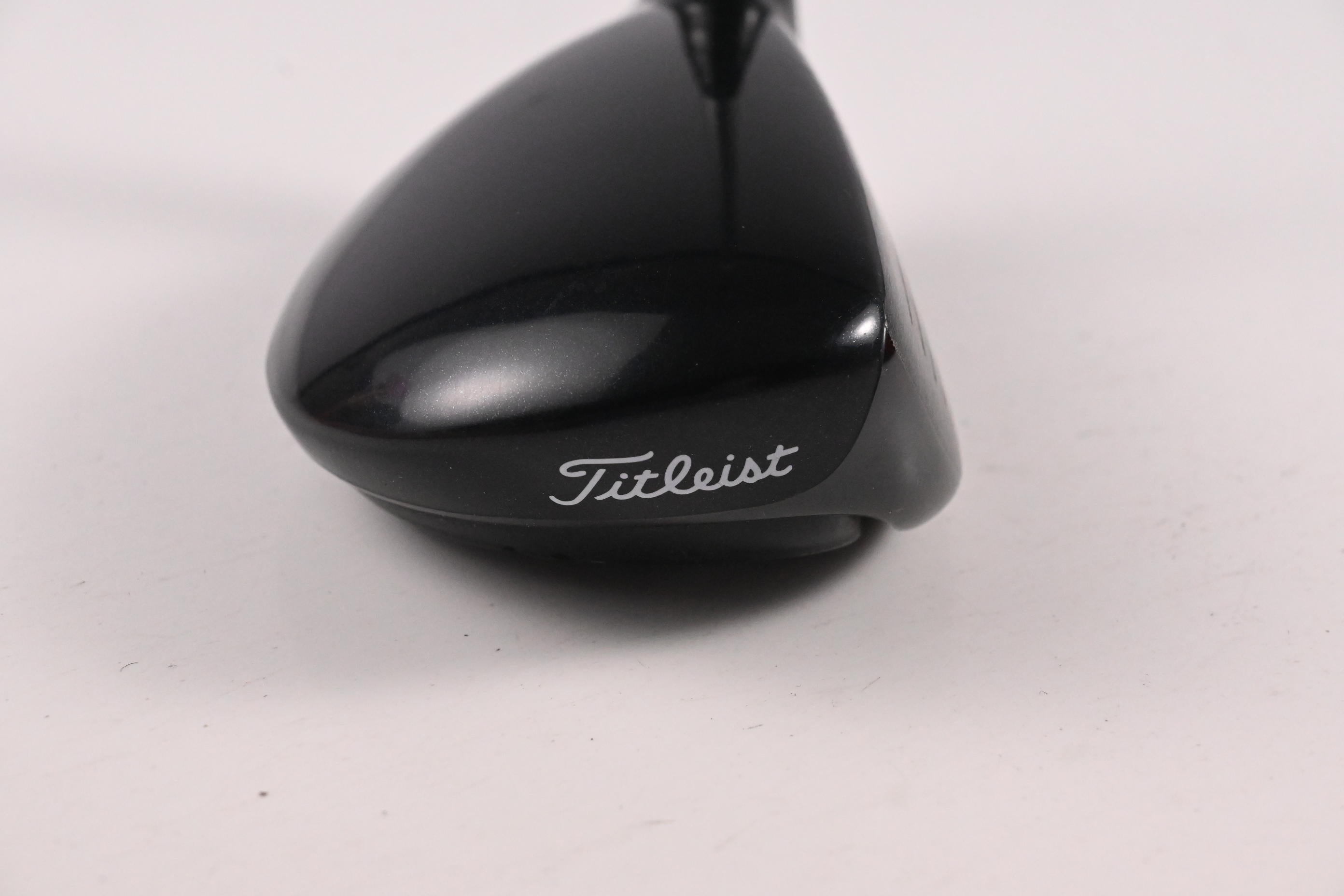 Titleist 915H #3 Hybrid / 21 Degree / Regular Flex Diamana M+ Red 60 Shaft