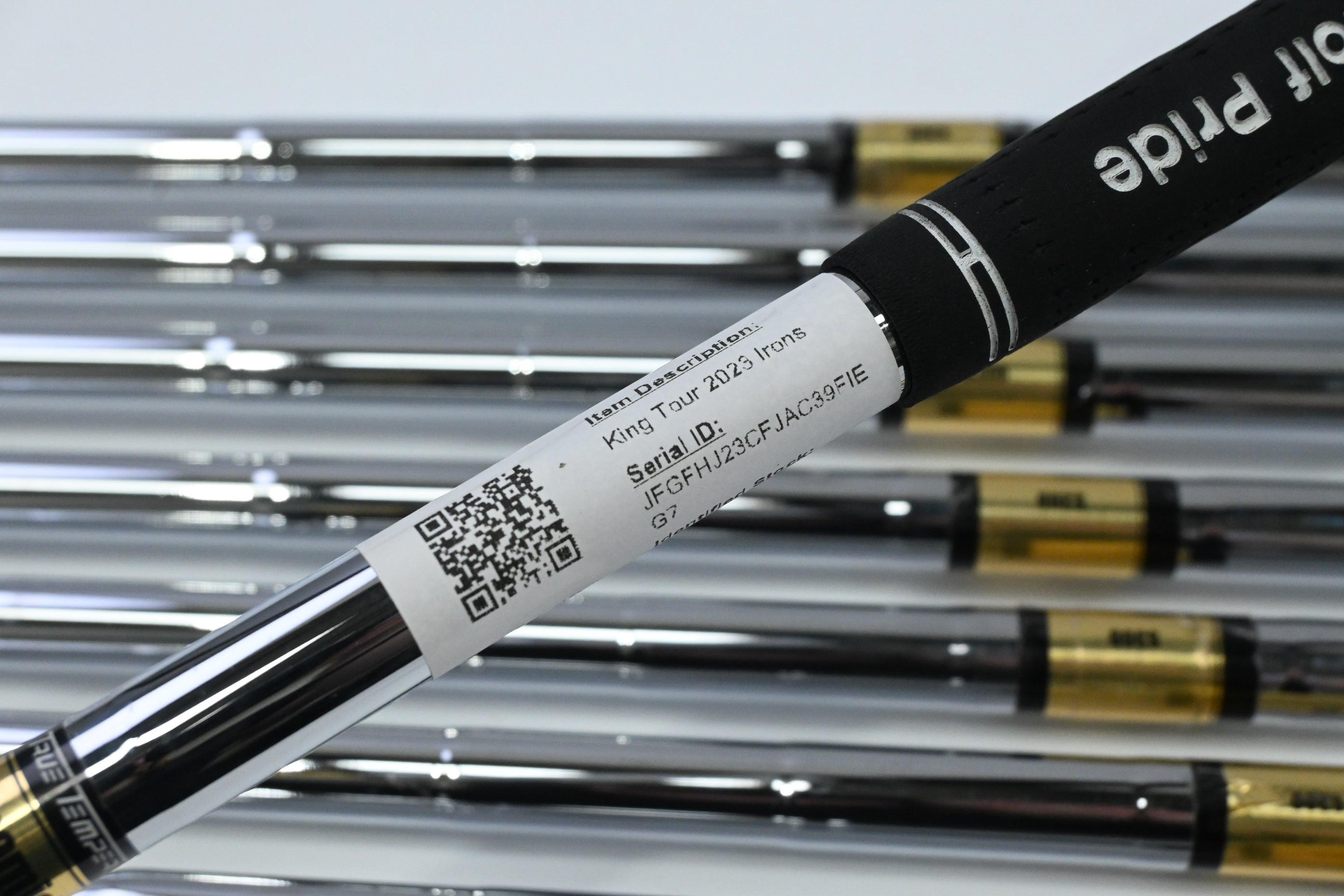Cobra King Tour 2023 Irons / 4-PW+GW / Stiff Flex Dynamic Gold SL S300 Shafts