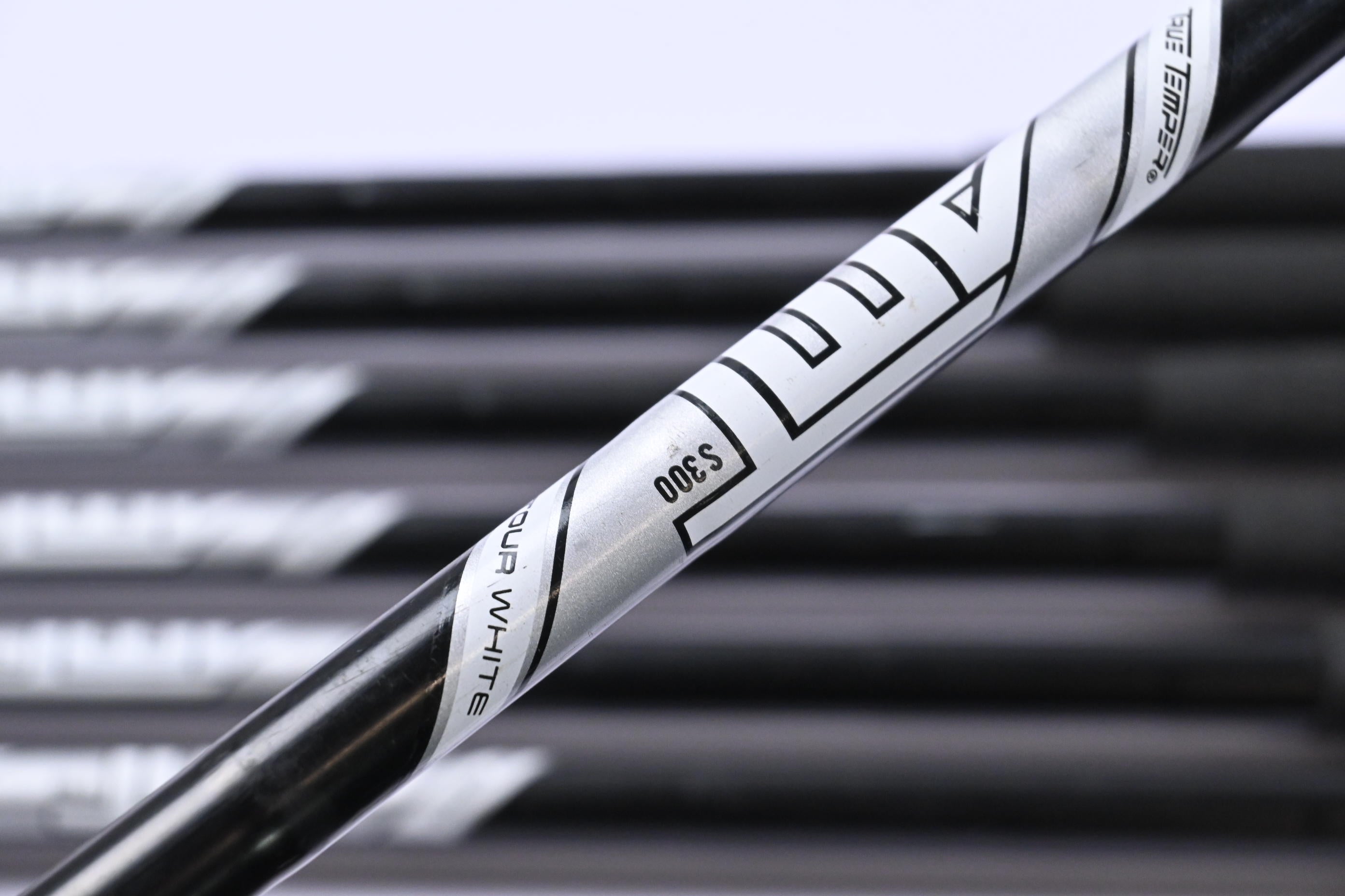 Cobra King Forged Tec Irons / 4-PW / Stiff Flex AMT Tour White S300 (Steel)