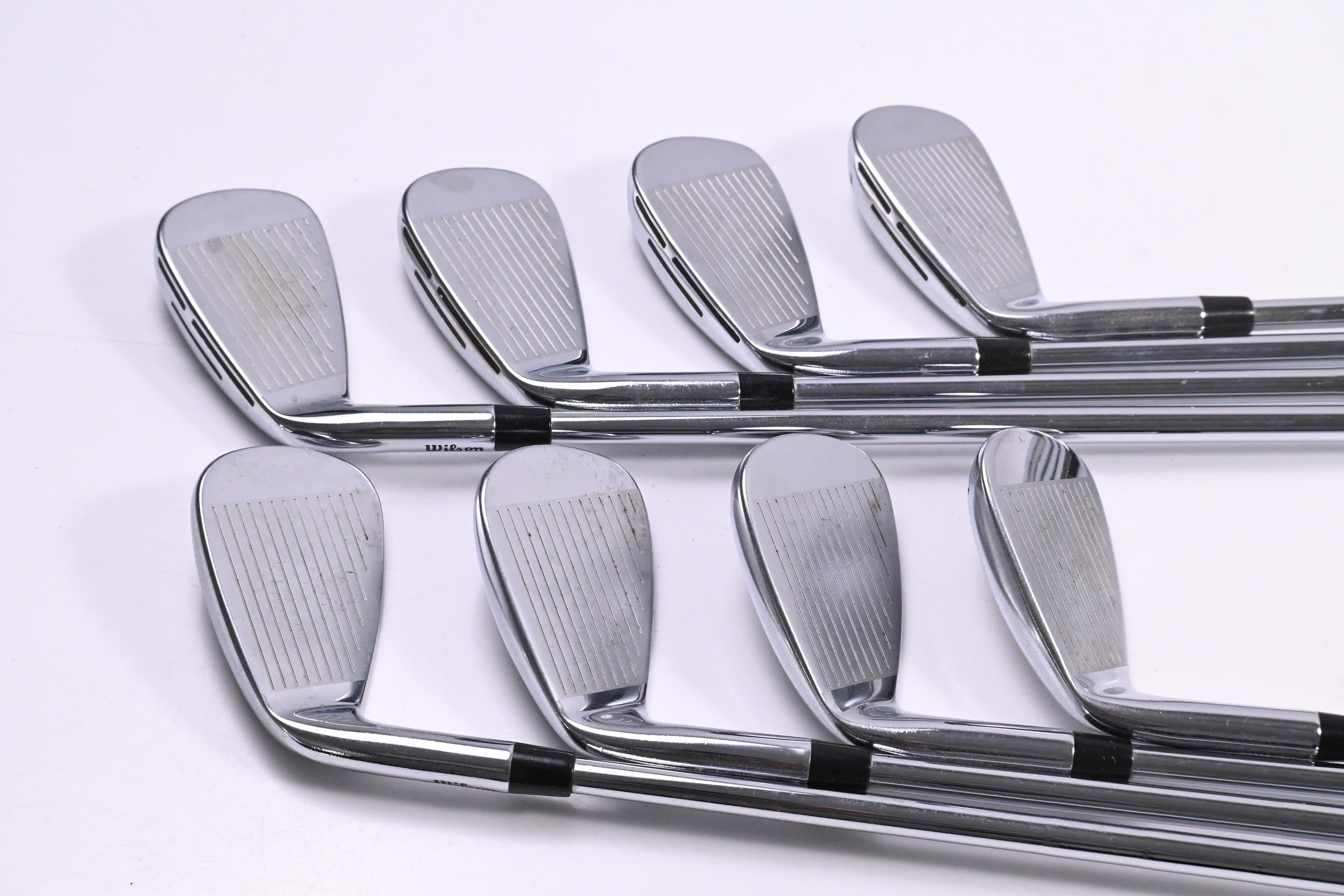 Wilson D9 Forged Irons / 4-PW+GW / Regular Flex KBS Tour 110 Shafts