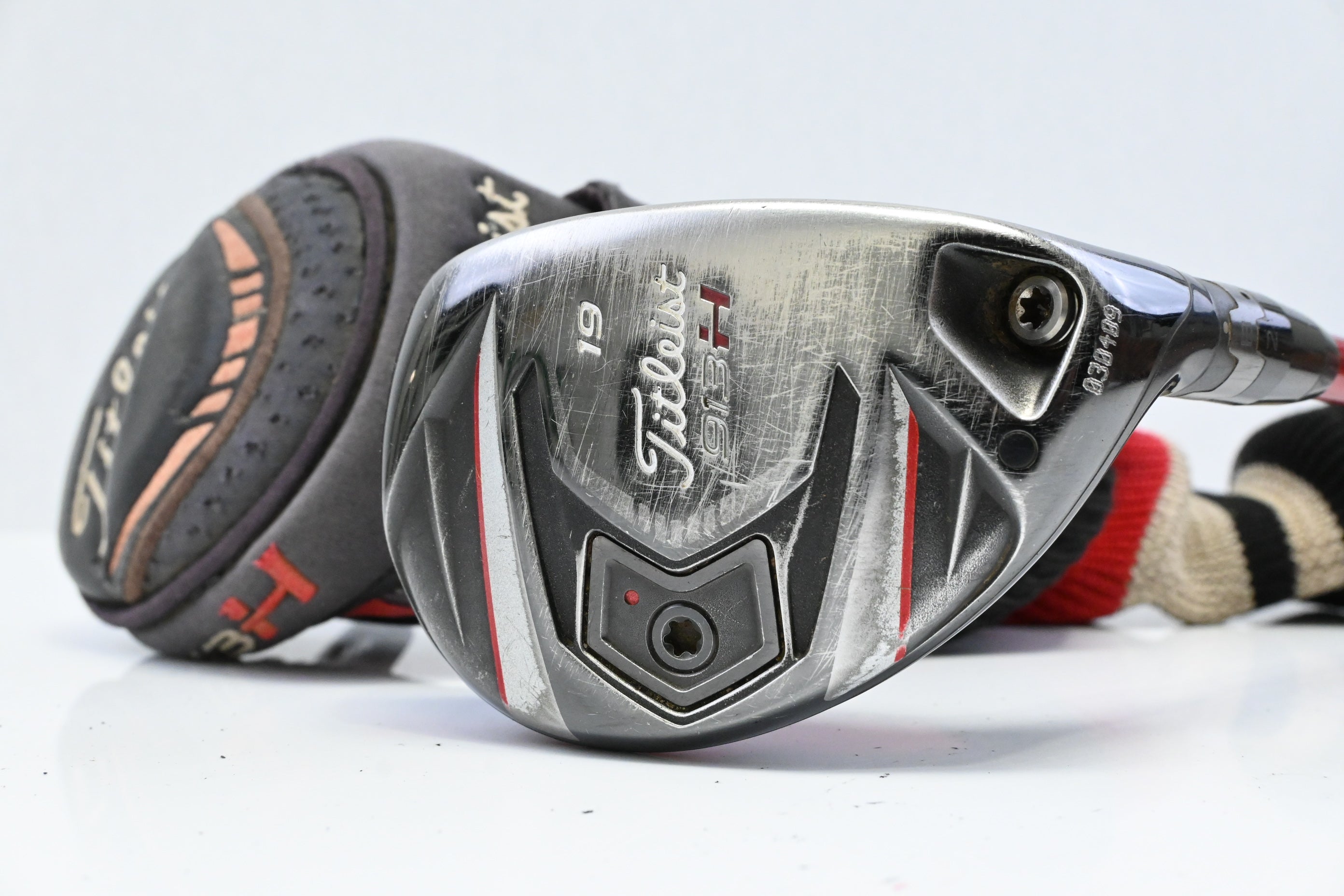 Titleist 913H #3 Hybrid / 19 Degree / Stiff Flex Bassara 60 Shaft