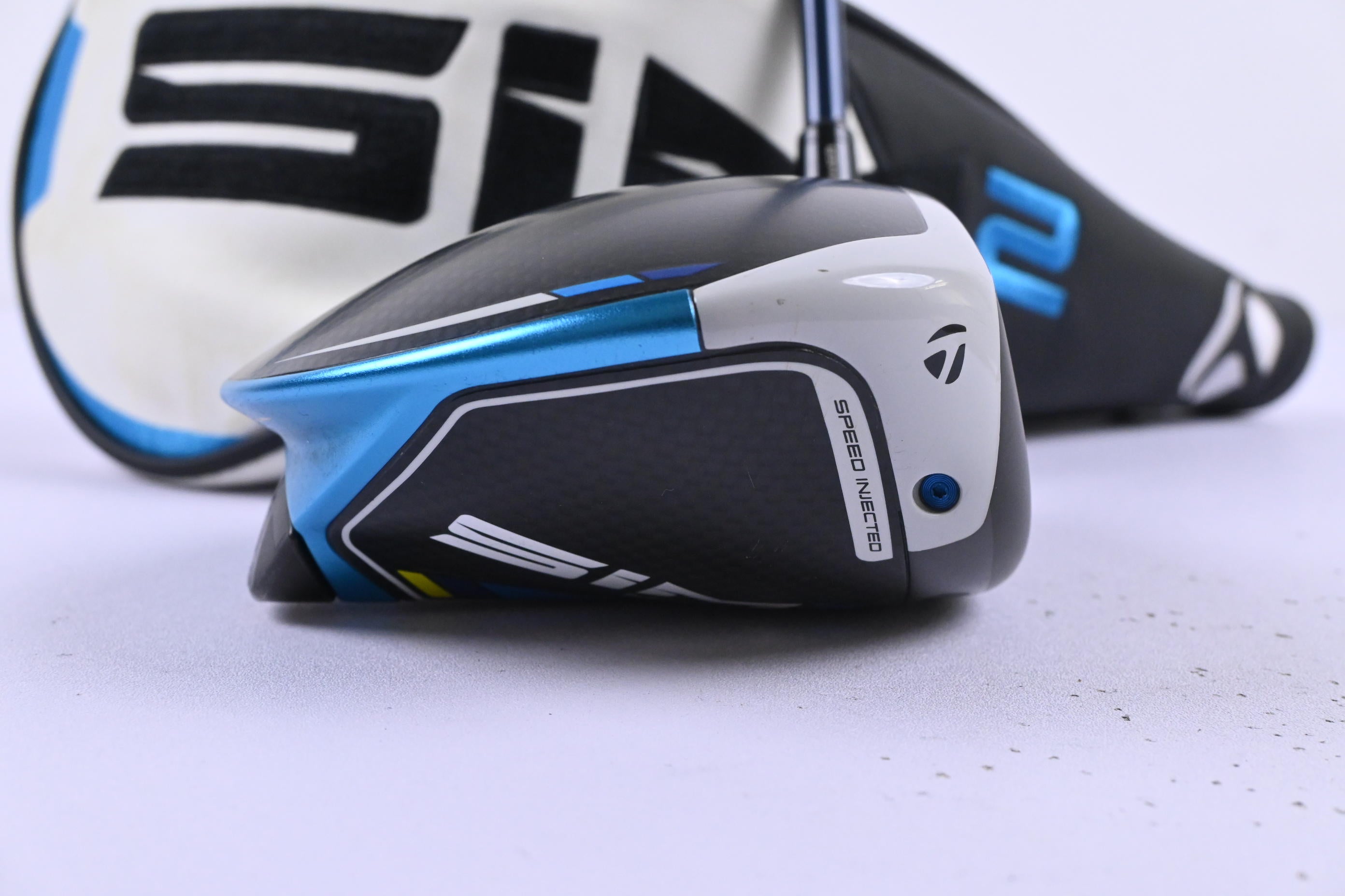Taylormade SIM2 Max Driver / 10.5 Degree / Stiff Flex Fujikura Ventus Blue 5