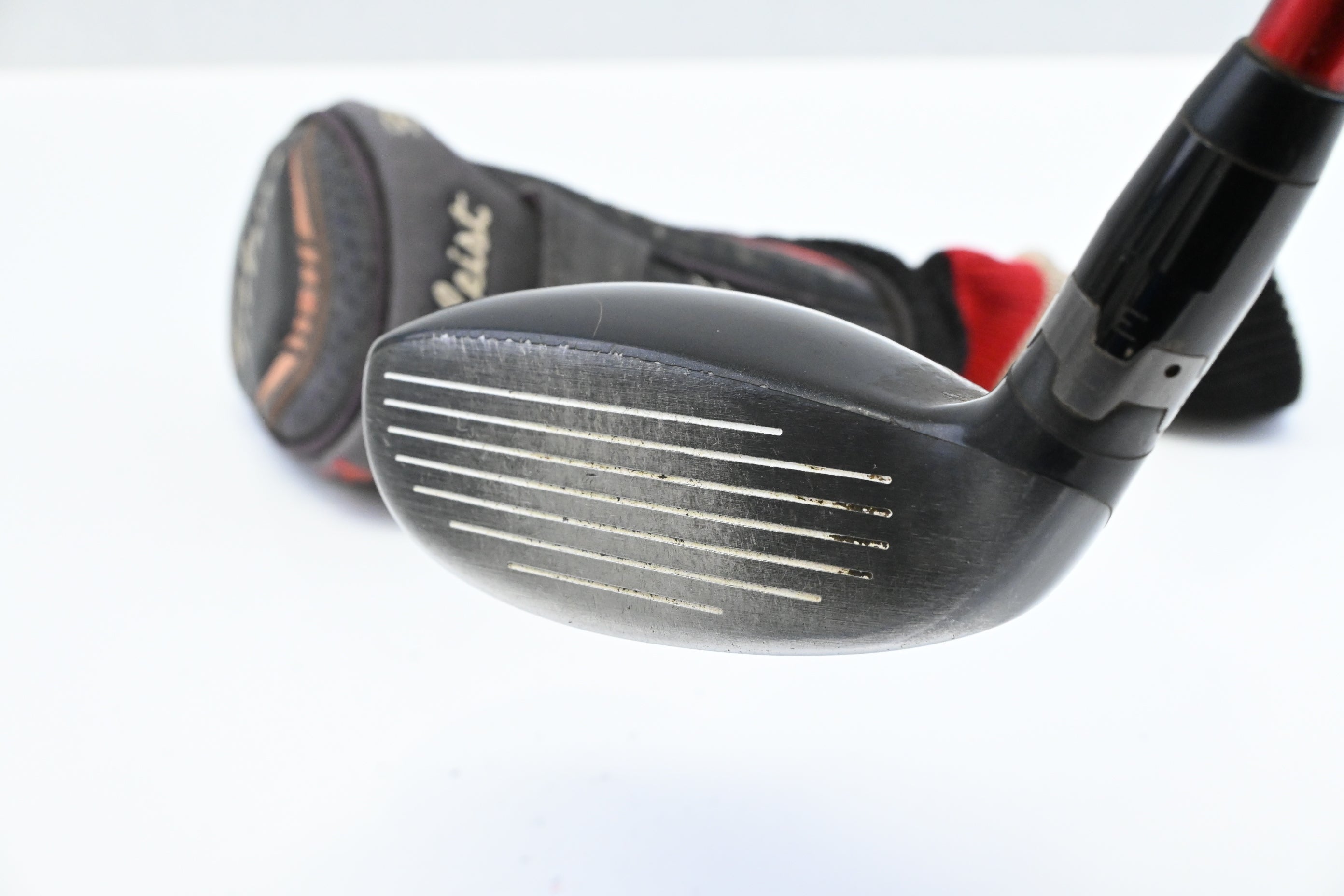 Titleist 913H #3 Hybrid / 19 Degree / Stiff Flex Bassara 60 Shaft