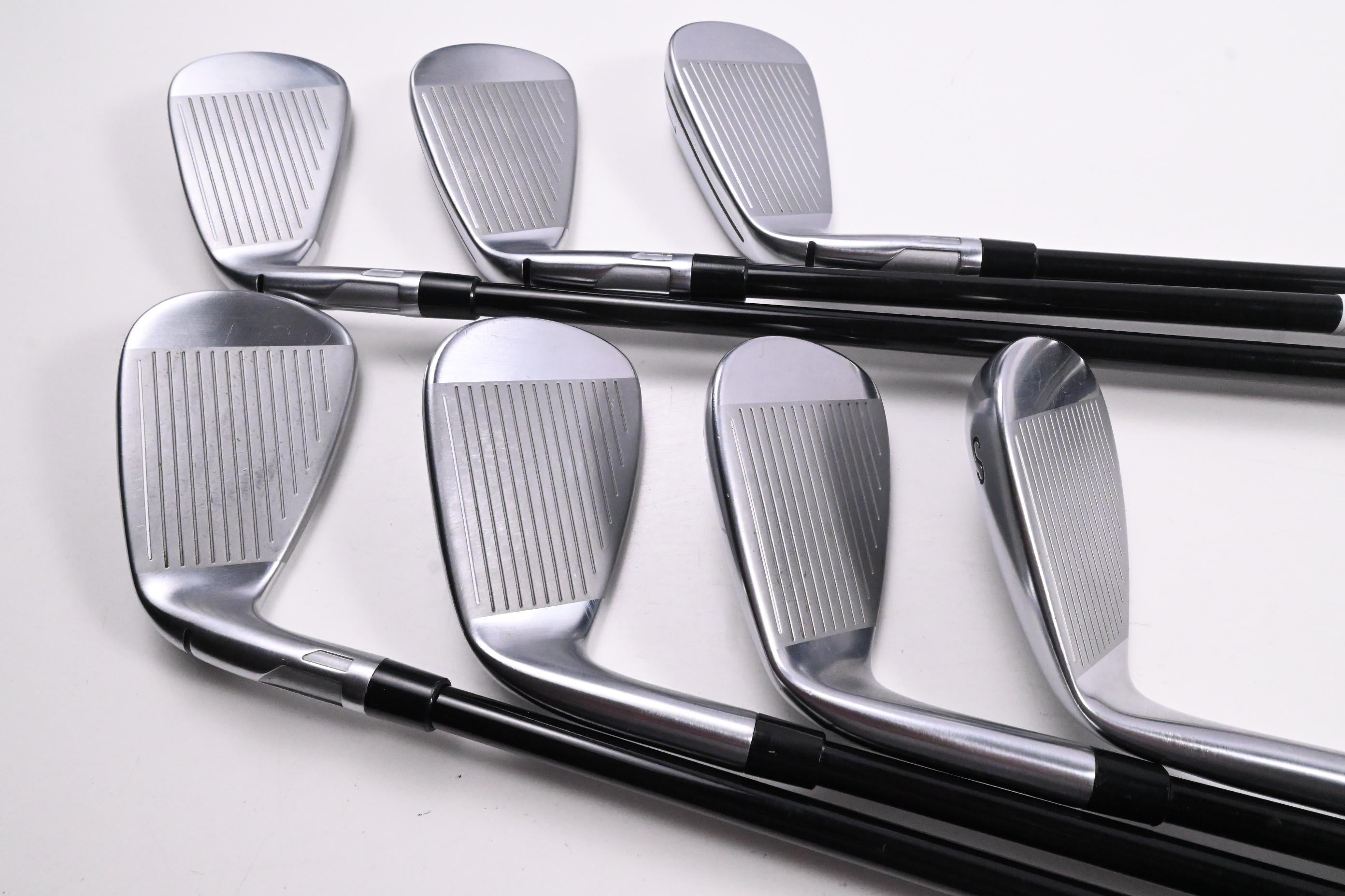 Taylormade Qi Irons / 5-PW+SW / Regular Flex Ventus TR Blue 6 Shafts