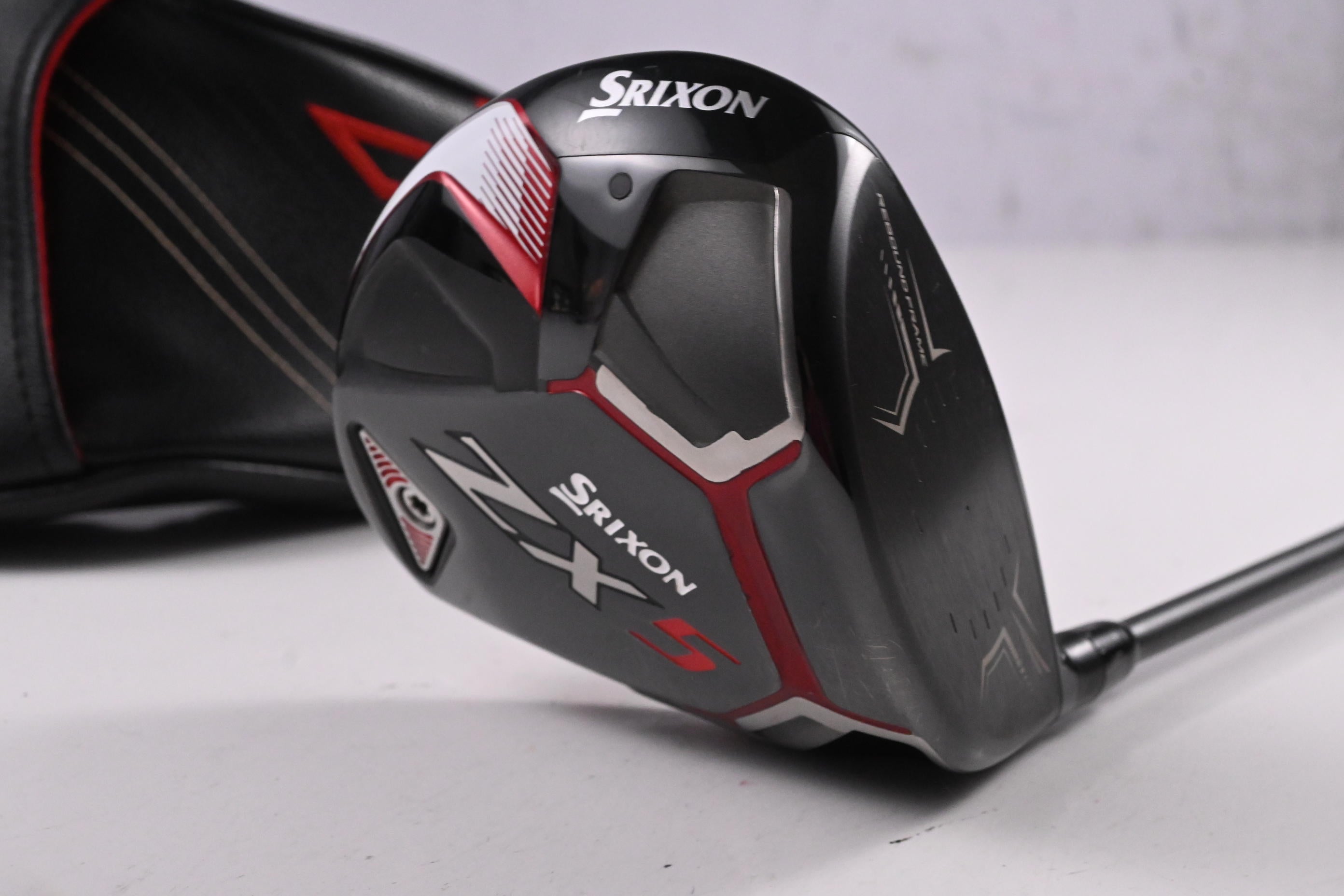 Srixon ZX5 Driver / 9.5 Degree / Stiff Flex HZRDUS Smoke Black 60 Shaft