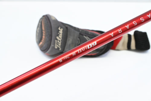 Titleist 913H #3 Hybrid / 19 Degree / Stiff Flex Bassara 60 Shaft