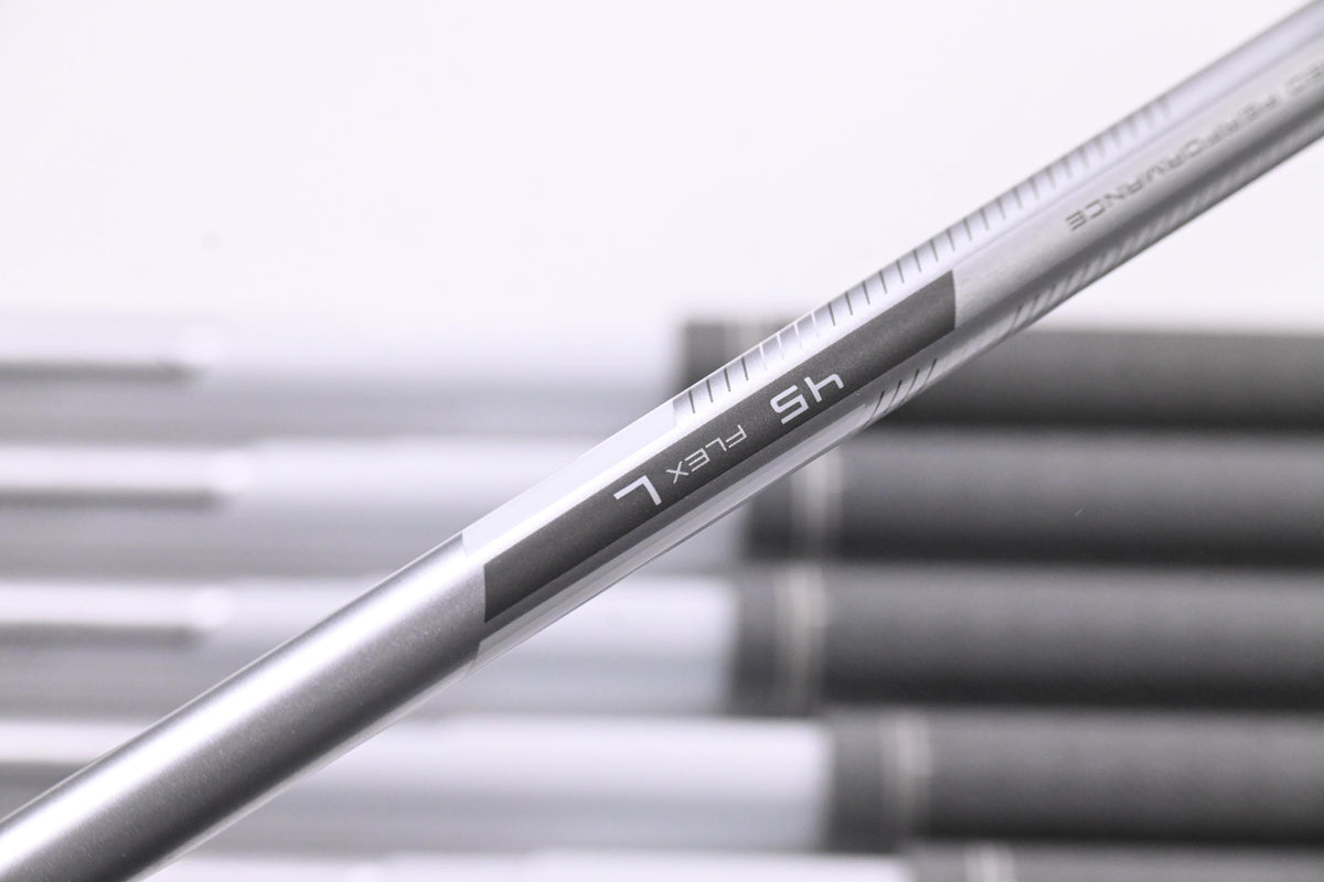 Ladies Taylormade M6 Irons / 6-PW+GW+SW / Ladies Flex Taylormade 45 Shafts