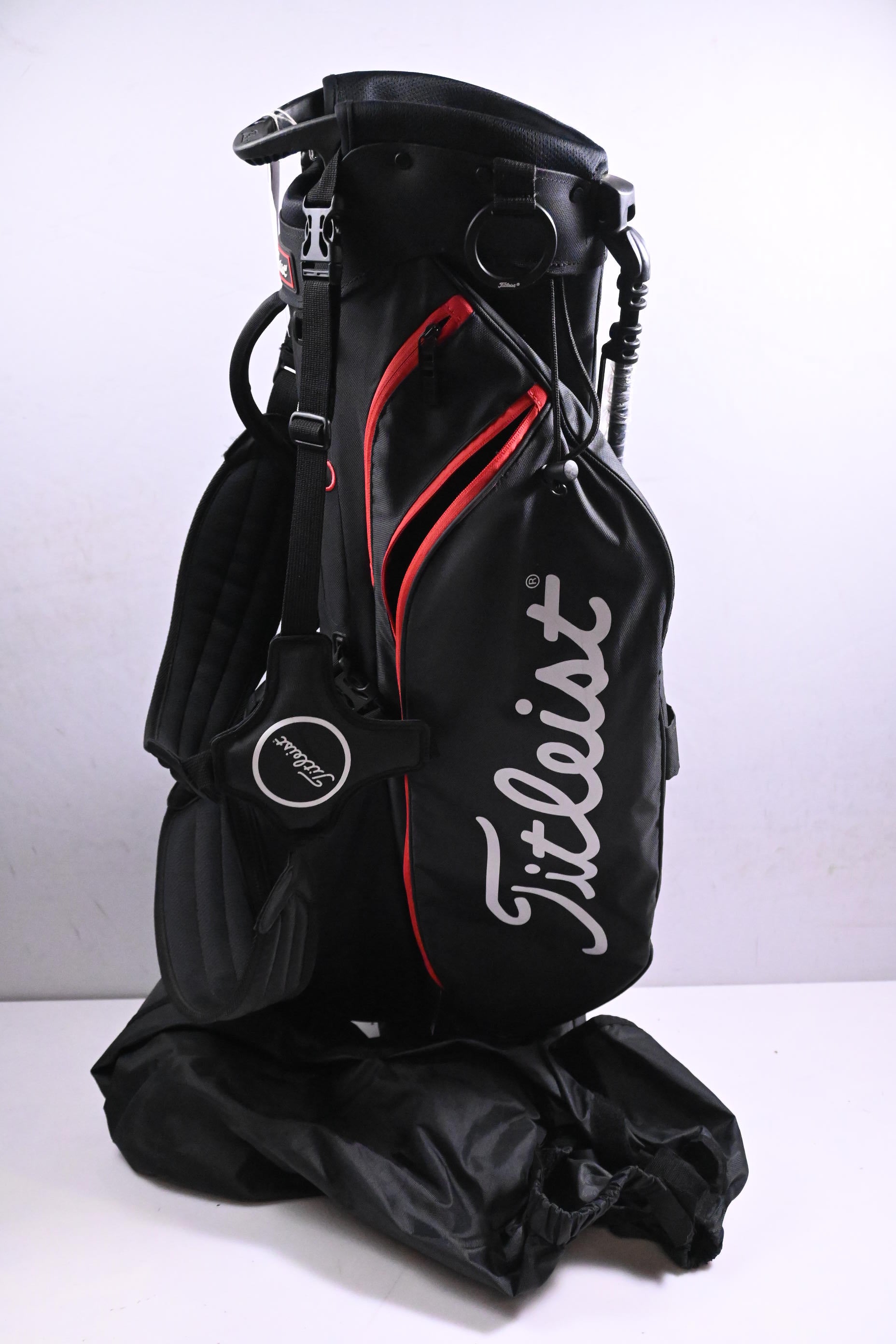 Titleist Players 4 Stand Bag / 4-Way Divider / Black
