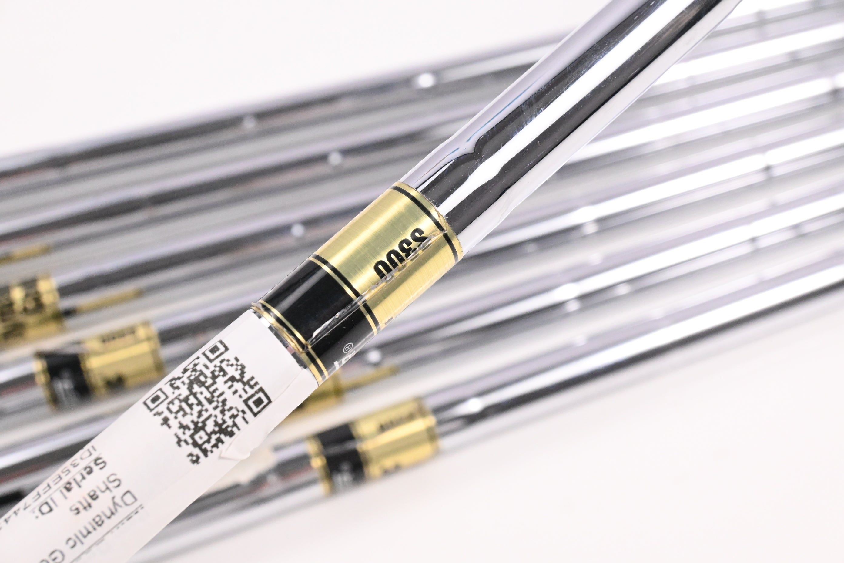 Dynamic Gold S300 Iron Shafts / Stiff Flex / Set of 7 / .355" Tip