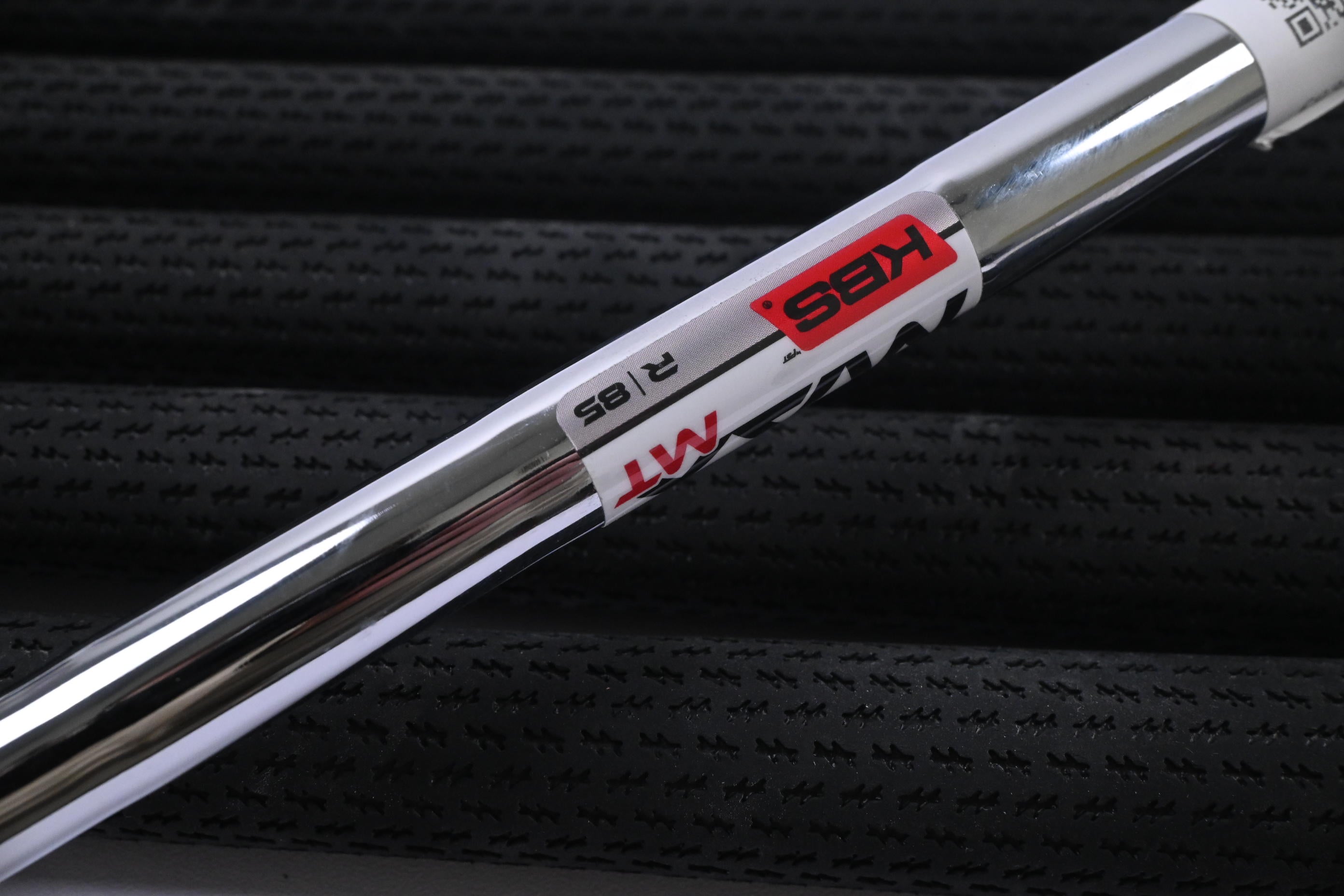 Taylormade Qi Max Irons / 5-PW+SW / Regular Flex KBS MAX MT 85 Shafts