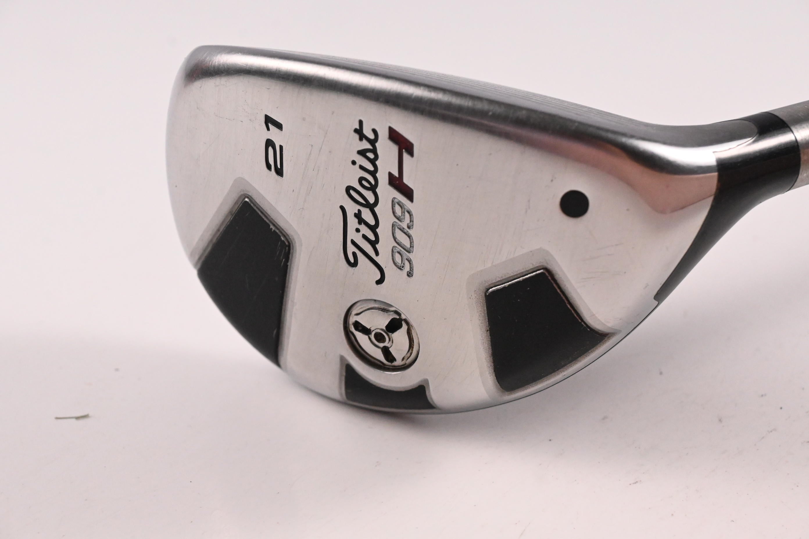 Titleist 909H #3 Hybrid / 21 Degree / Stiff Flex Aldila Voodoo Shaft