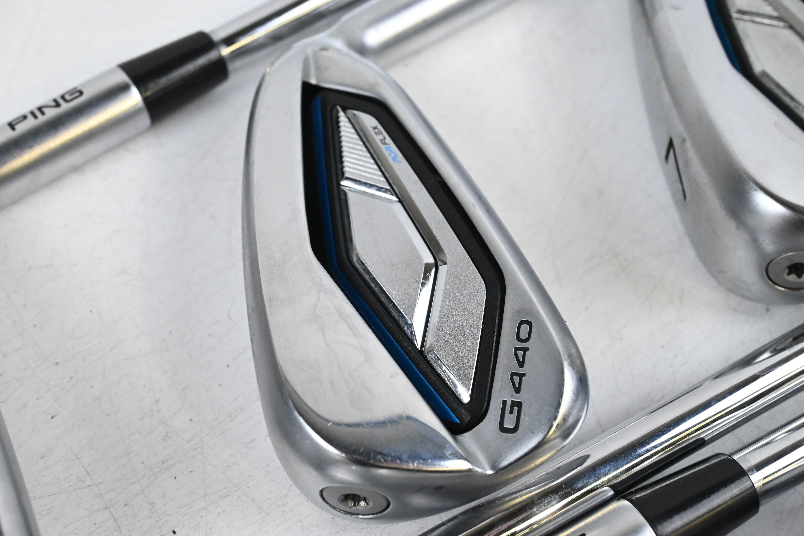 Ping G440 Irons / 5-PW+GW / Black Dot / Regular Flex Ping AWT 3.0 Shafts
