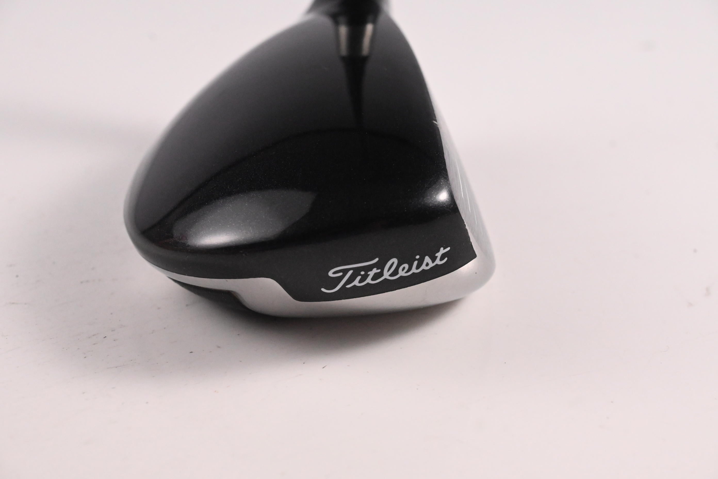 Titleist 909H #3 Hybrid / 21 Degree / Stiff Flex Aldila Voodoo Shaft