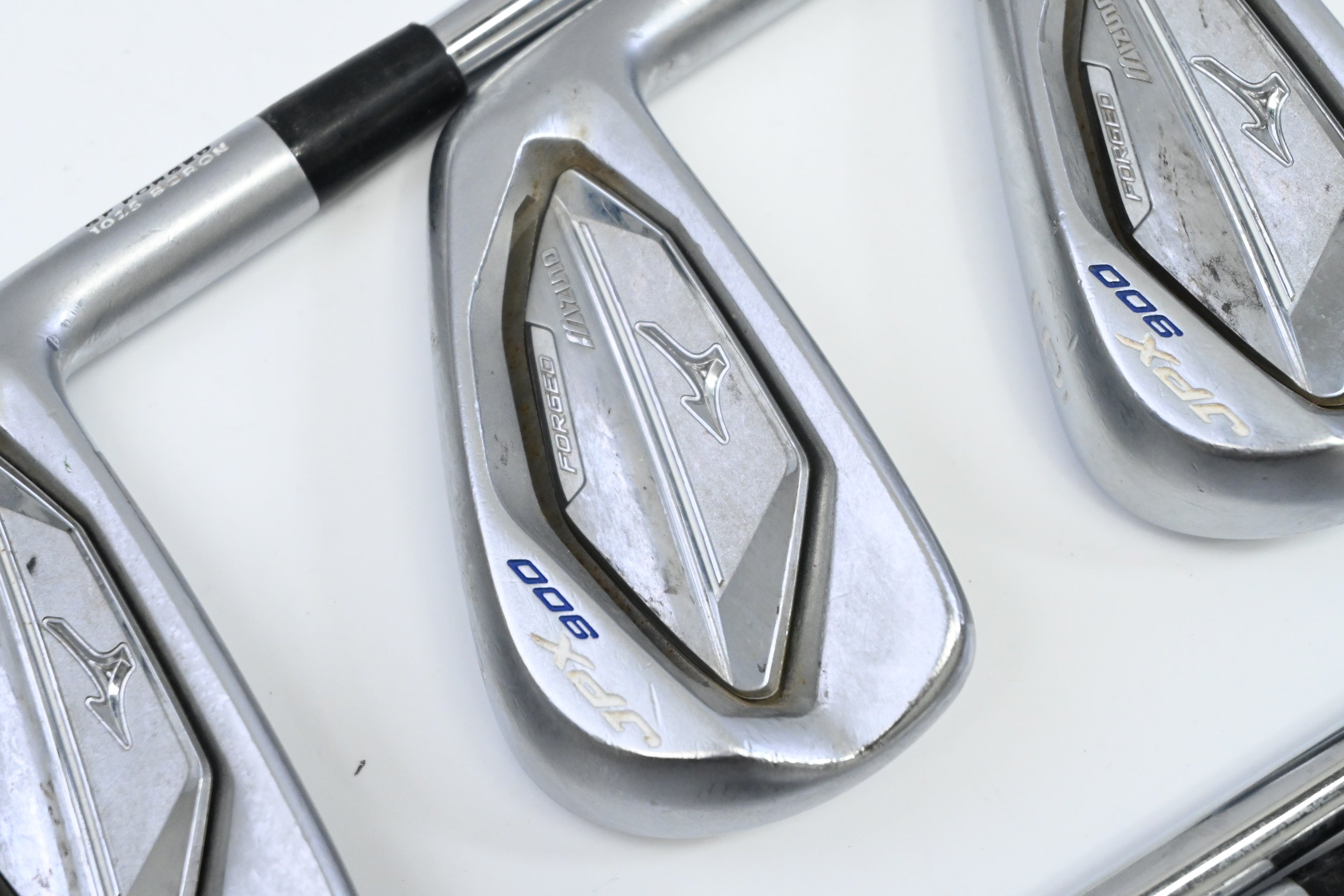 Mizuno JPX 900 Forged Irons / 4-PW / Stiff Flex Project X Loading Zone 120