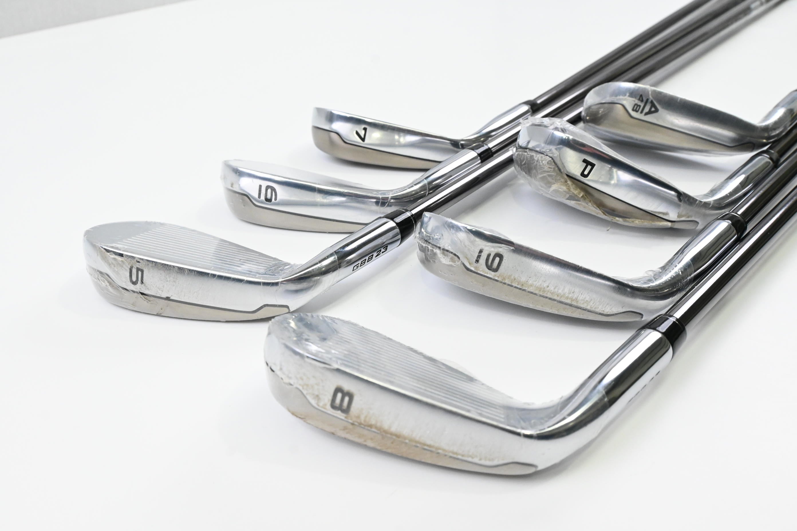 Callaway Great Big Bertha 2023 Irons/ 5-PW+AW / Regular Flex Helium Nanocore 60