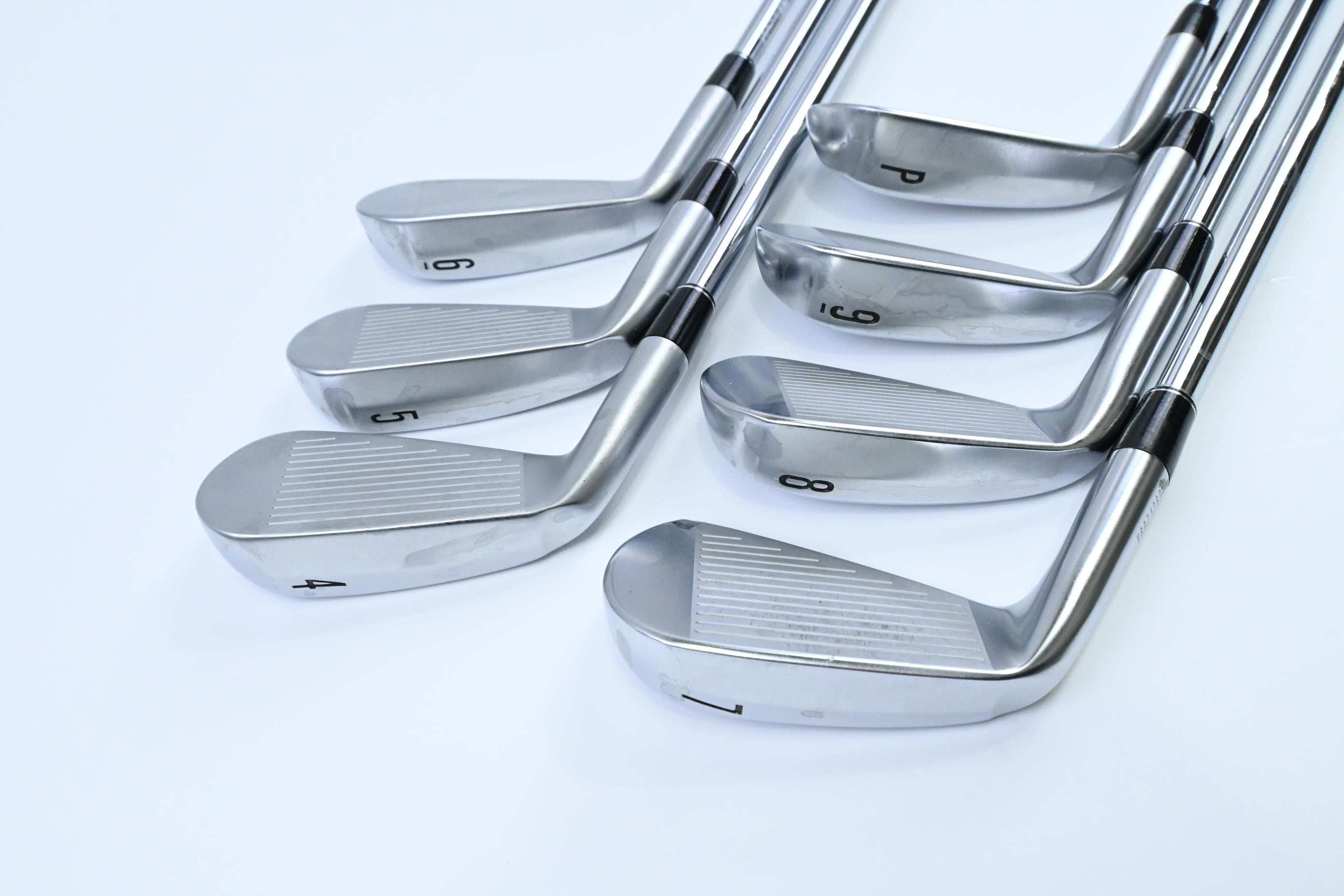 Srixon ZXi5 Irons / 4-PW / Regular Flex NS Pro Modus3 Tour 105 Shafts