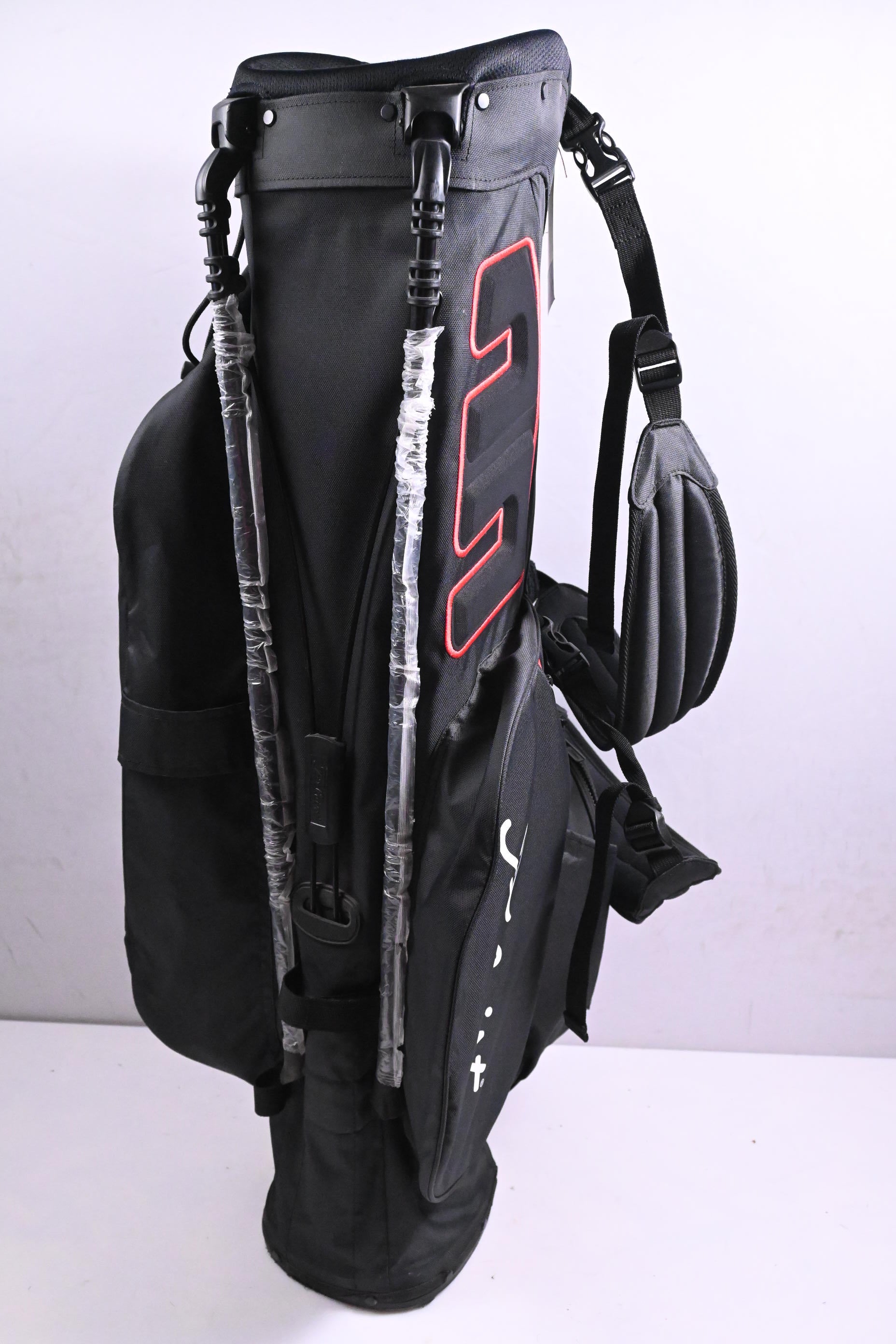 Titleist Players 4 Stand Bag / 4-Way Divider / Black