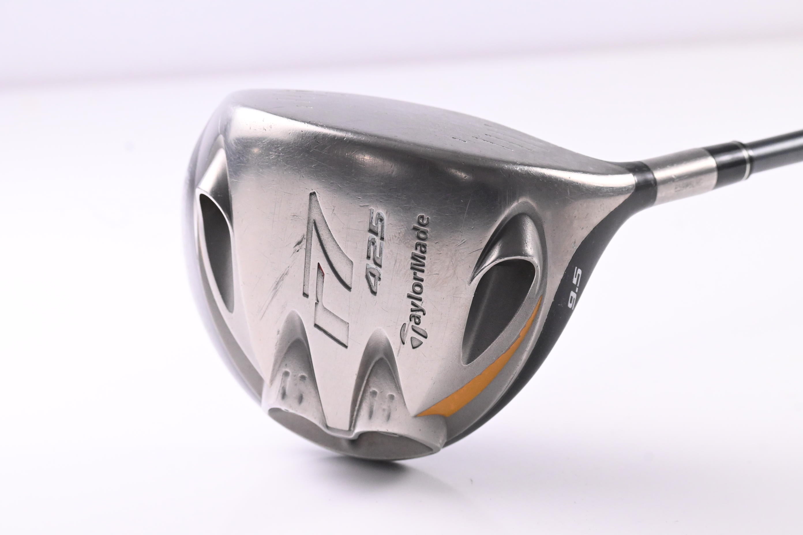 Taylormade R7 425 Driver / 9.5 Degree / Stiff Flex Fujikura REAX 65 Shaft