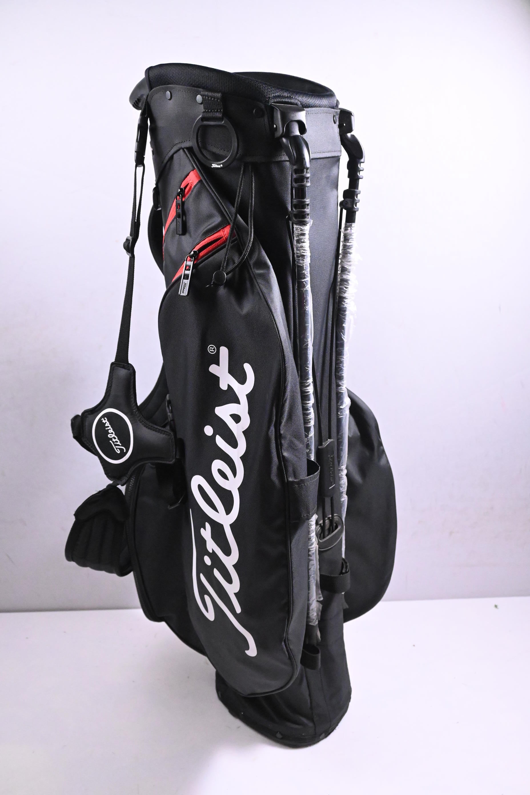 Titleist Players 4 Stand Bag / 4-Way Divider / Black