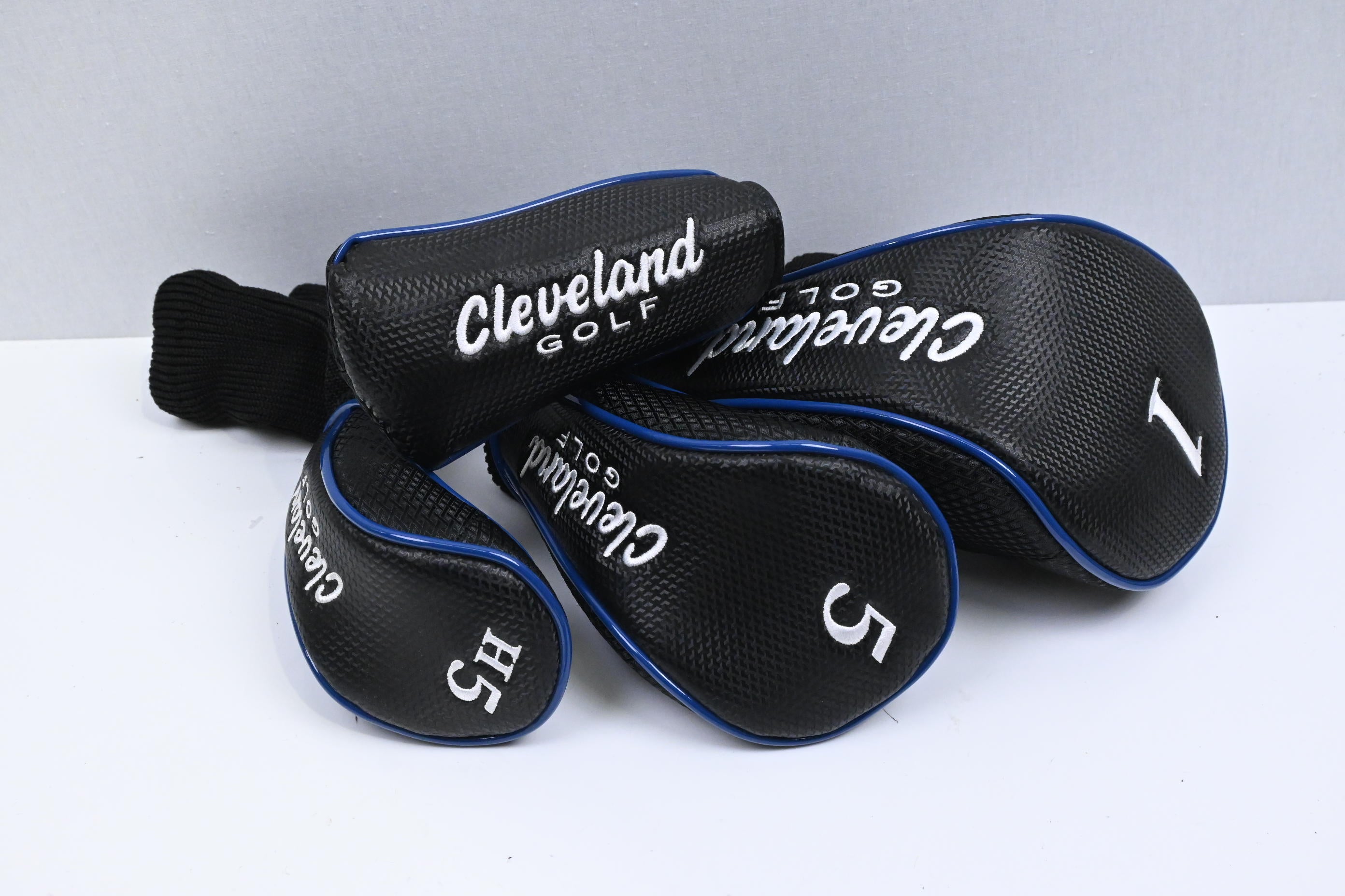 Cleveland Package Set / Woods, Hybrid, Irons, Putter, Bag