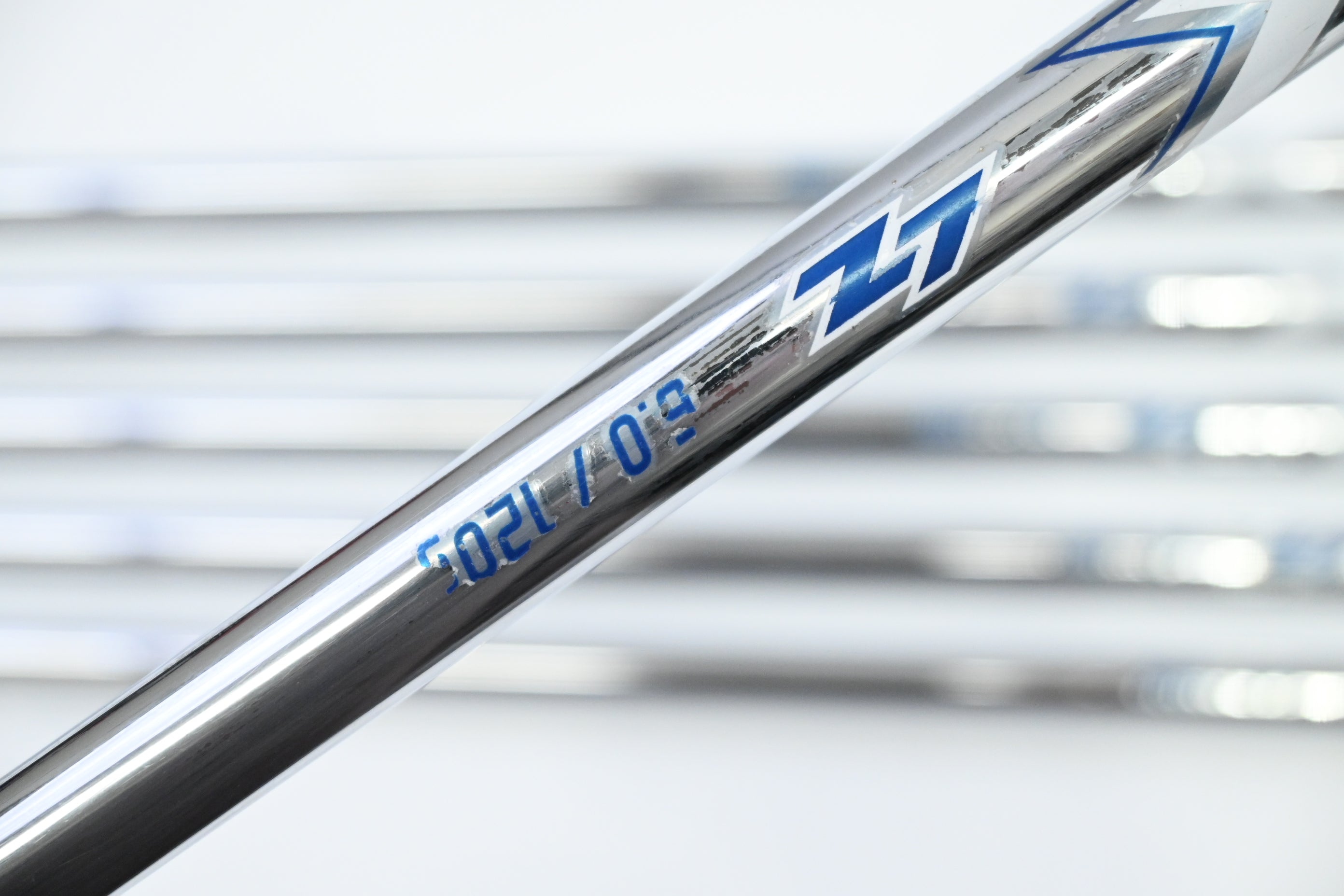 Mizuno JPX 900 Forged Irons / 4-PW / Stiff Flex Project X Loading Zone 120