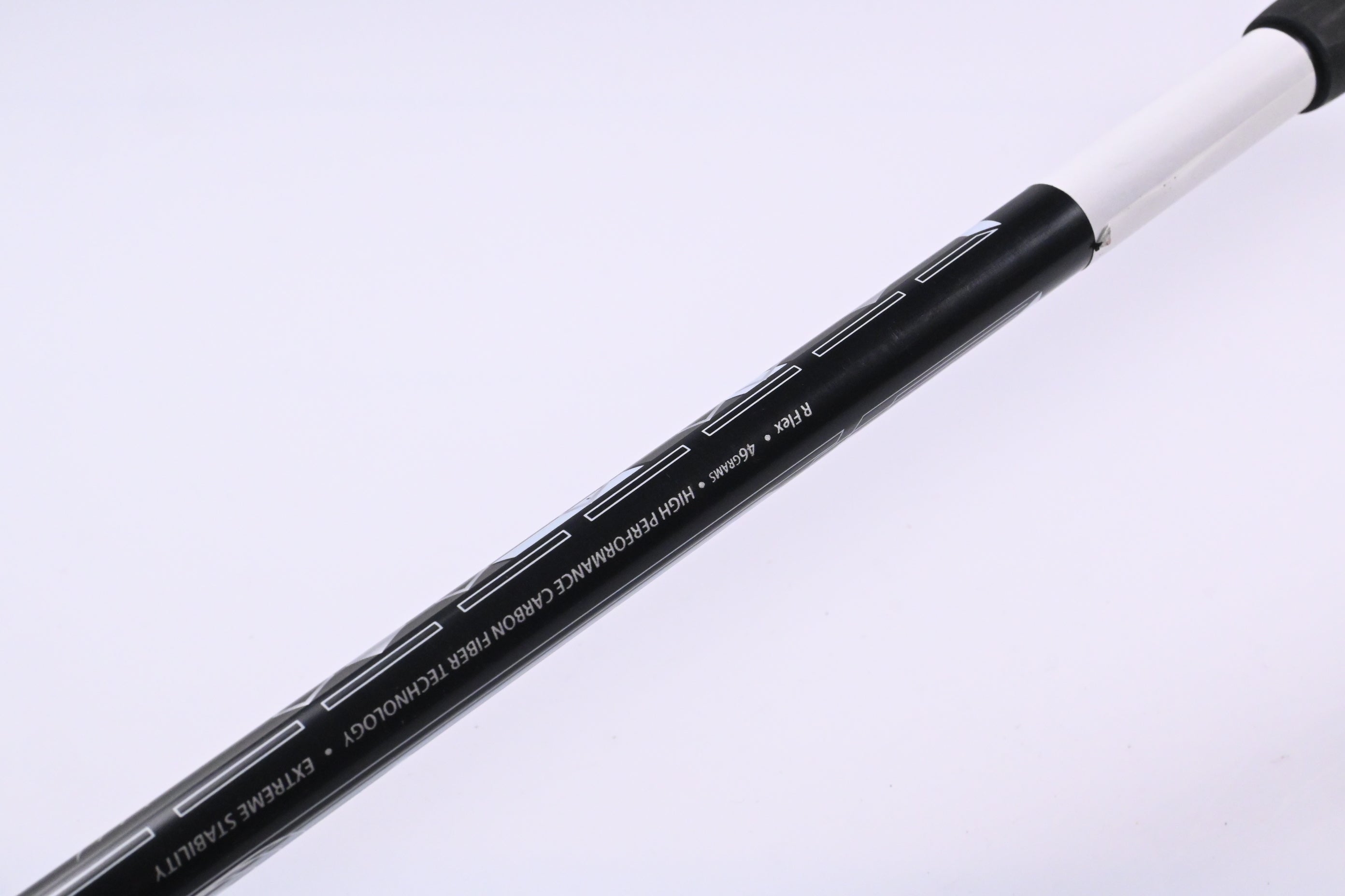 Wilson Launch Pad Driver / 10.5 Degree / Regular Flex UST Helium Black Shaft