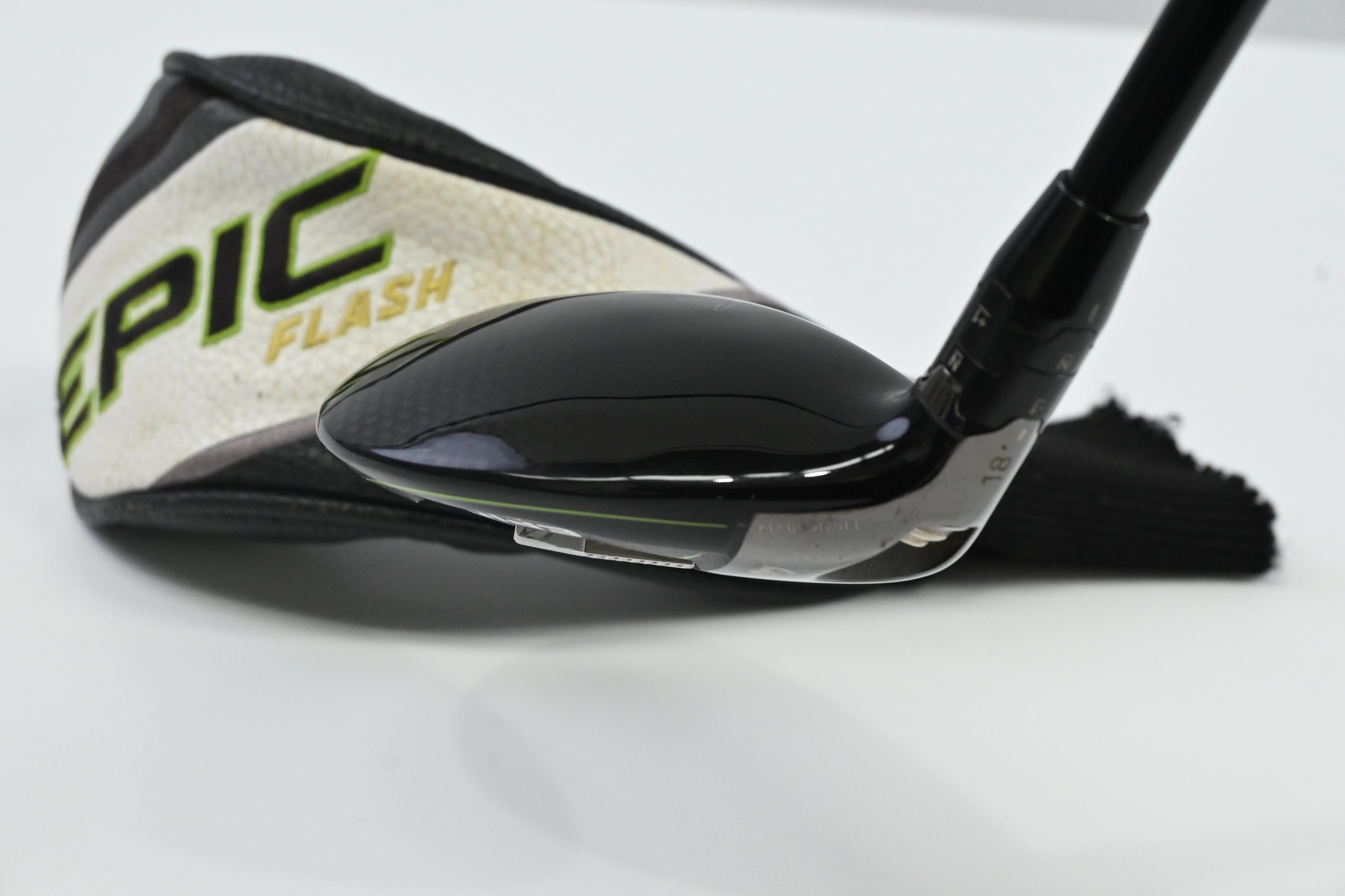 Left Hand Callaway Epic Flash #3 Hybrid / 18 Degree / Stiff Flex Tensei AV White