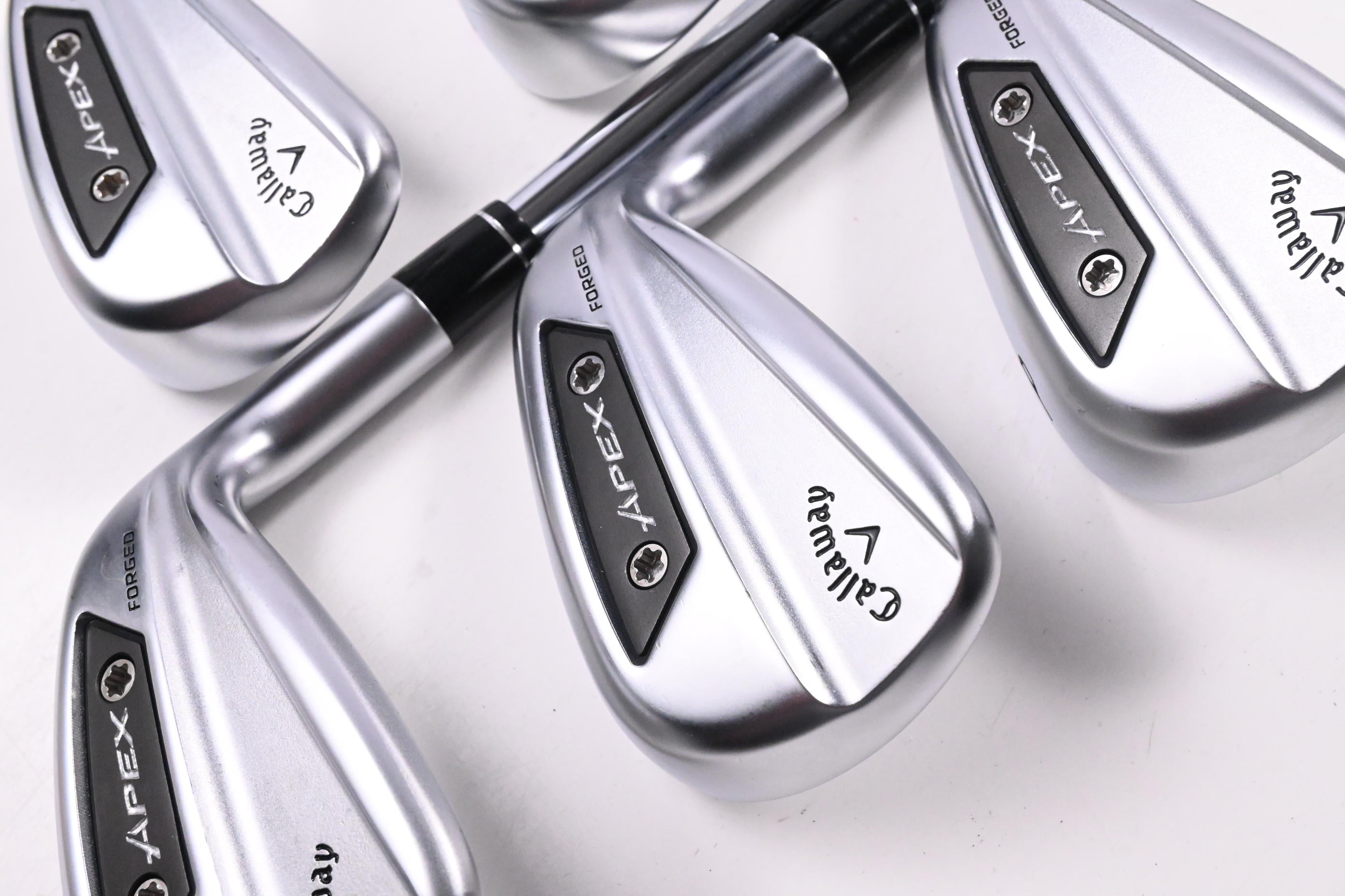 Callaway Apex Ai200 Irons / 6-PW / Regular Flex Dynamic Gold Mid 100 R300 Shafts