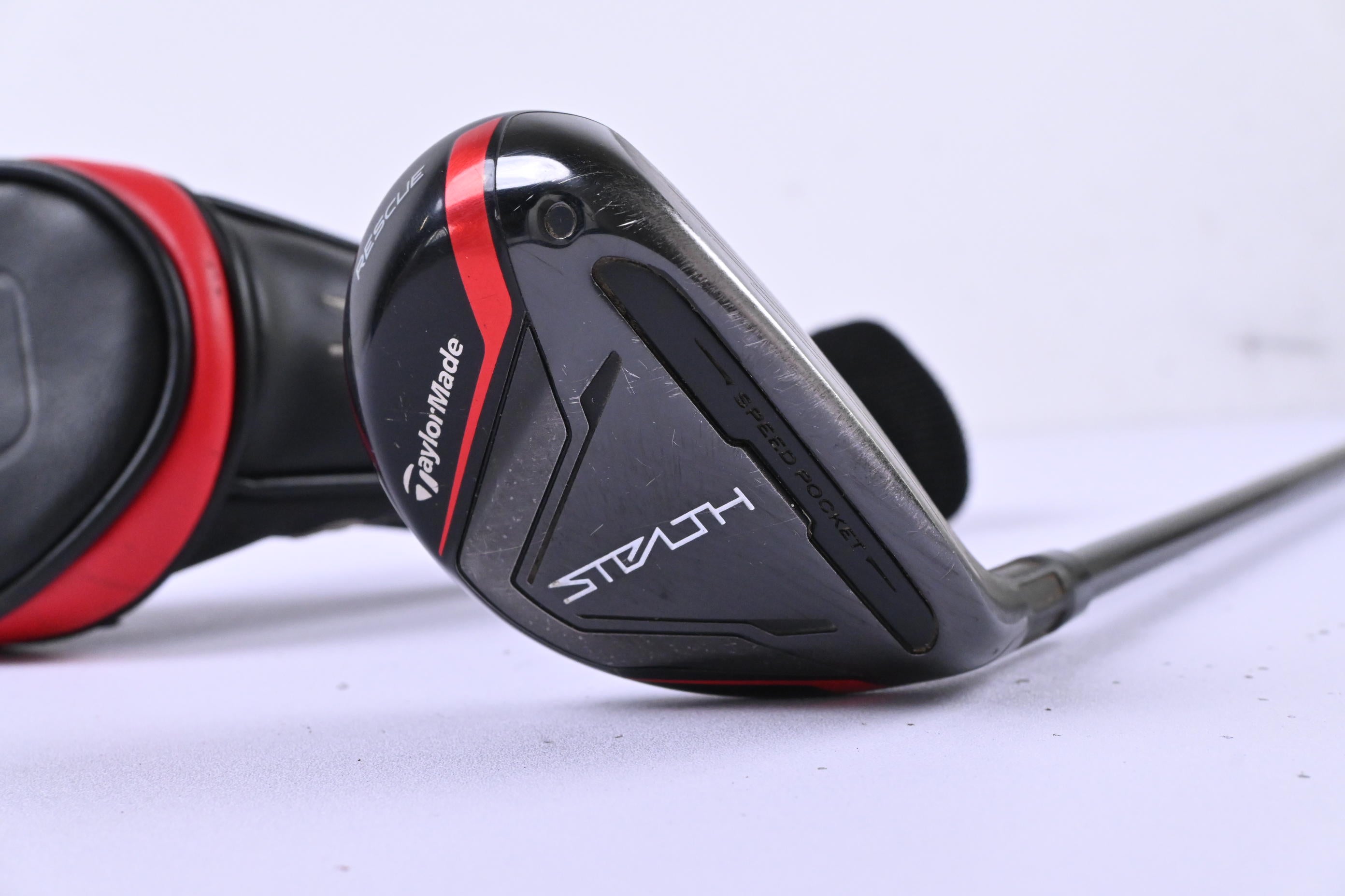 Taylormade Stealth #4 Hybrid / 22 Degree / Regular Flex Fujikura Ventus Red 6