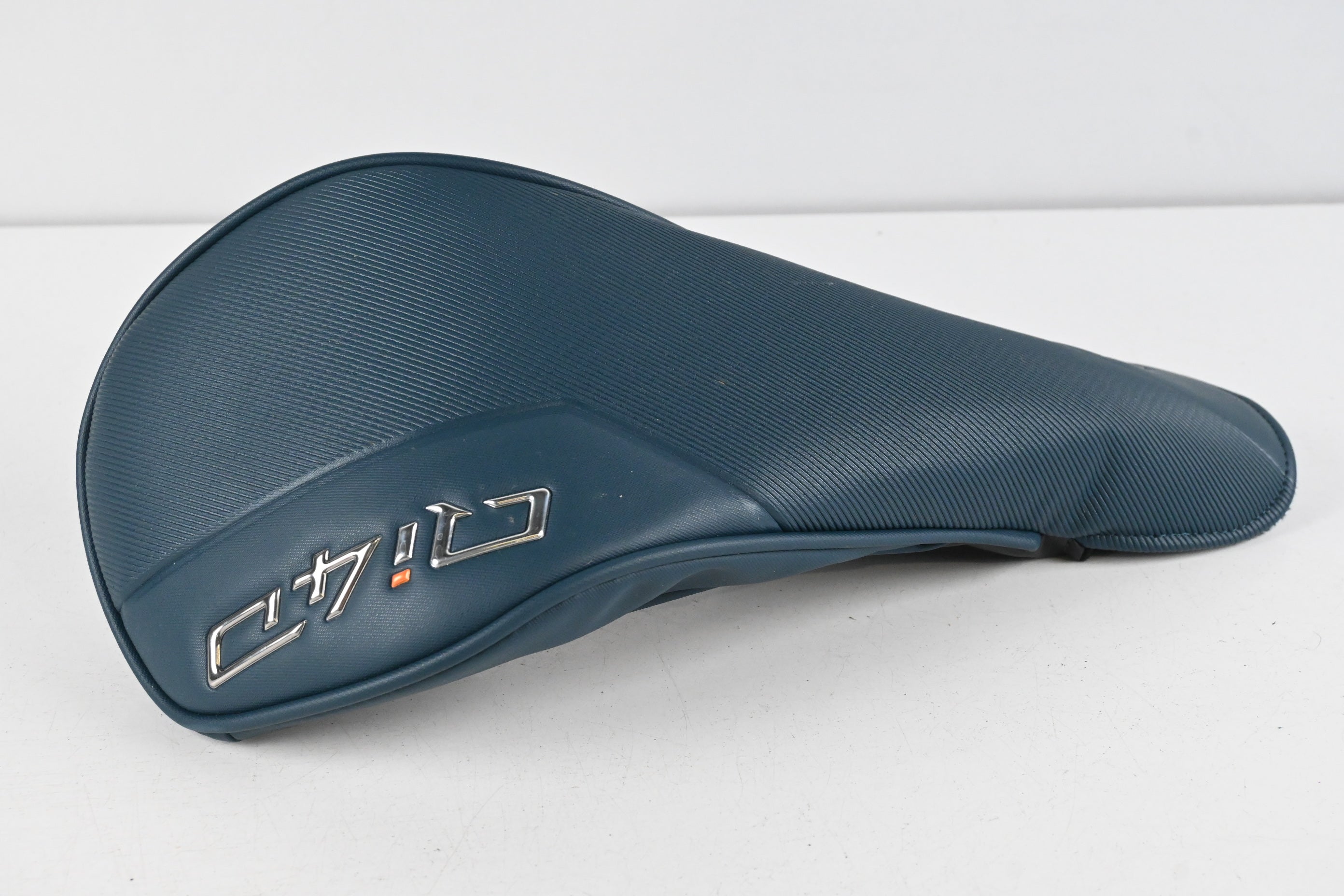 Taylormade Qi4D Max Driver / 10.5 Degree / Regular Flex Reax Blue 50 Shaft