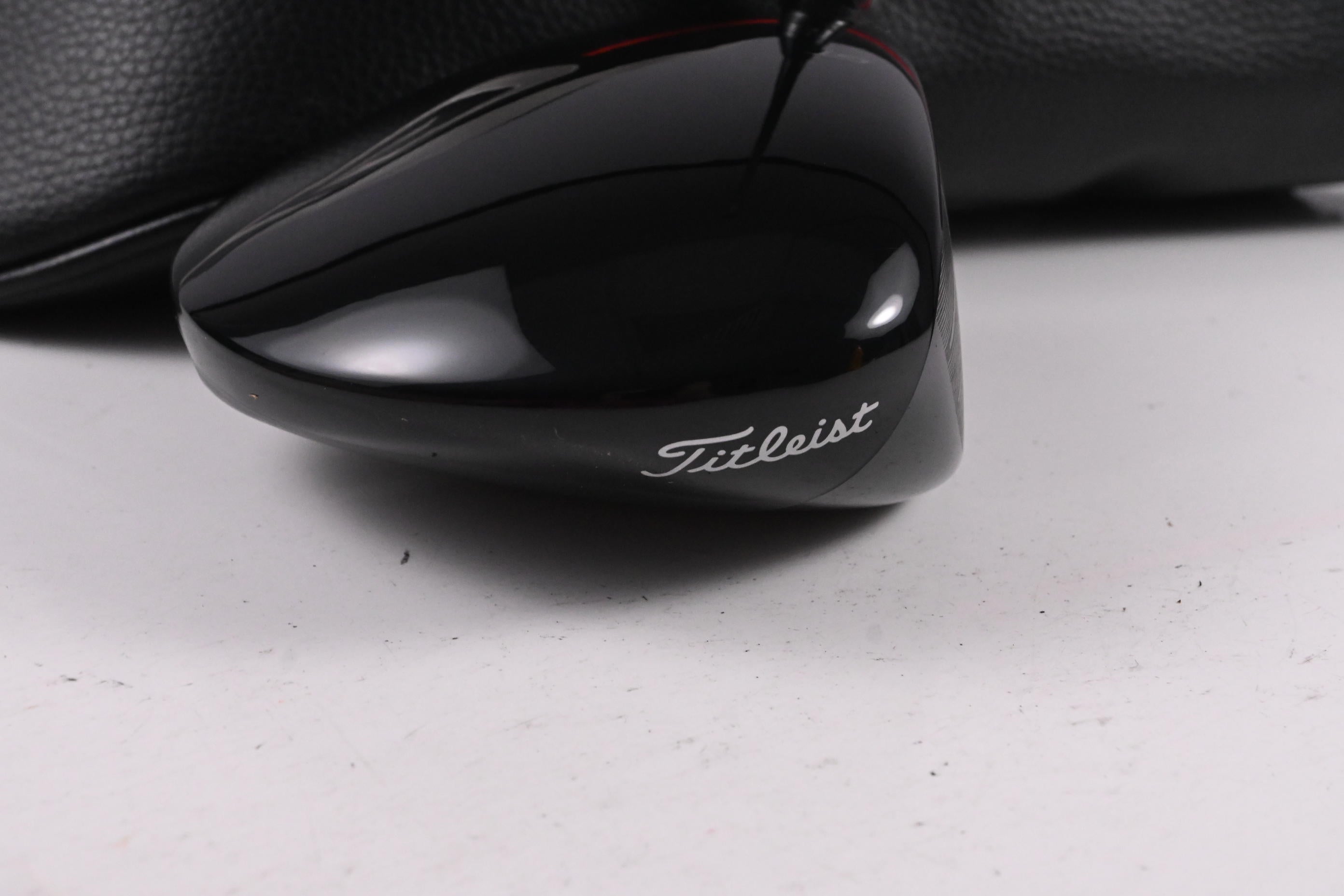 Titleist GT2 Driver / 9 Degree / Regular Flex Tensei AV Raw Blue 55 Shaft