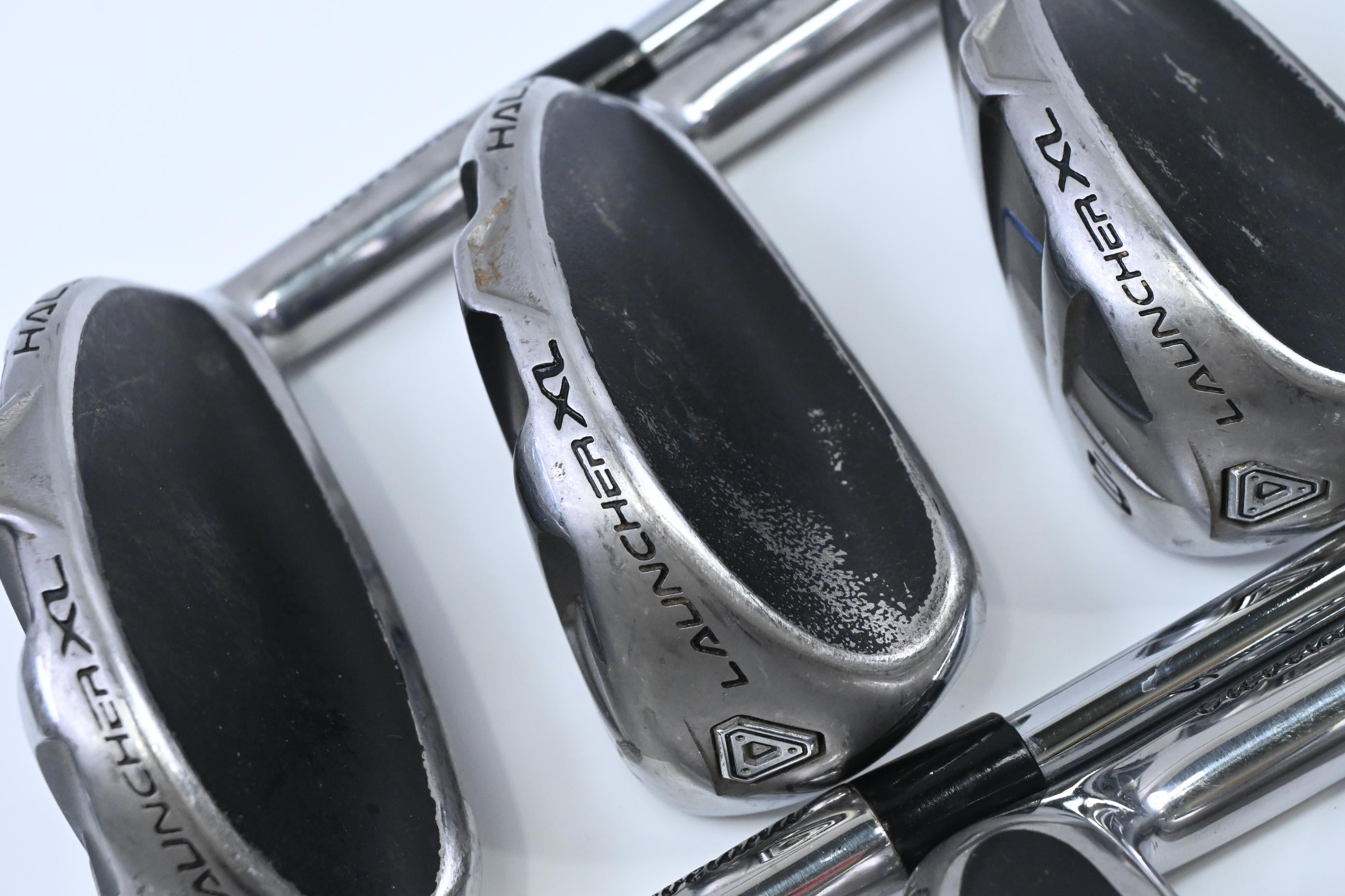 Cleveland Launcher XL Halo Irons / 4-PW+SW / Regular Flex XP 90 R300 Shafts