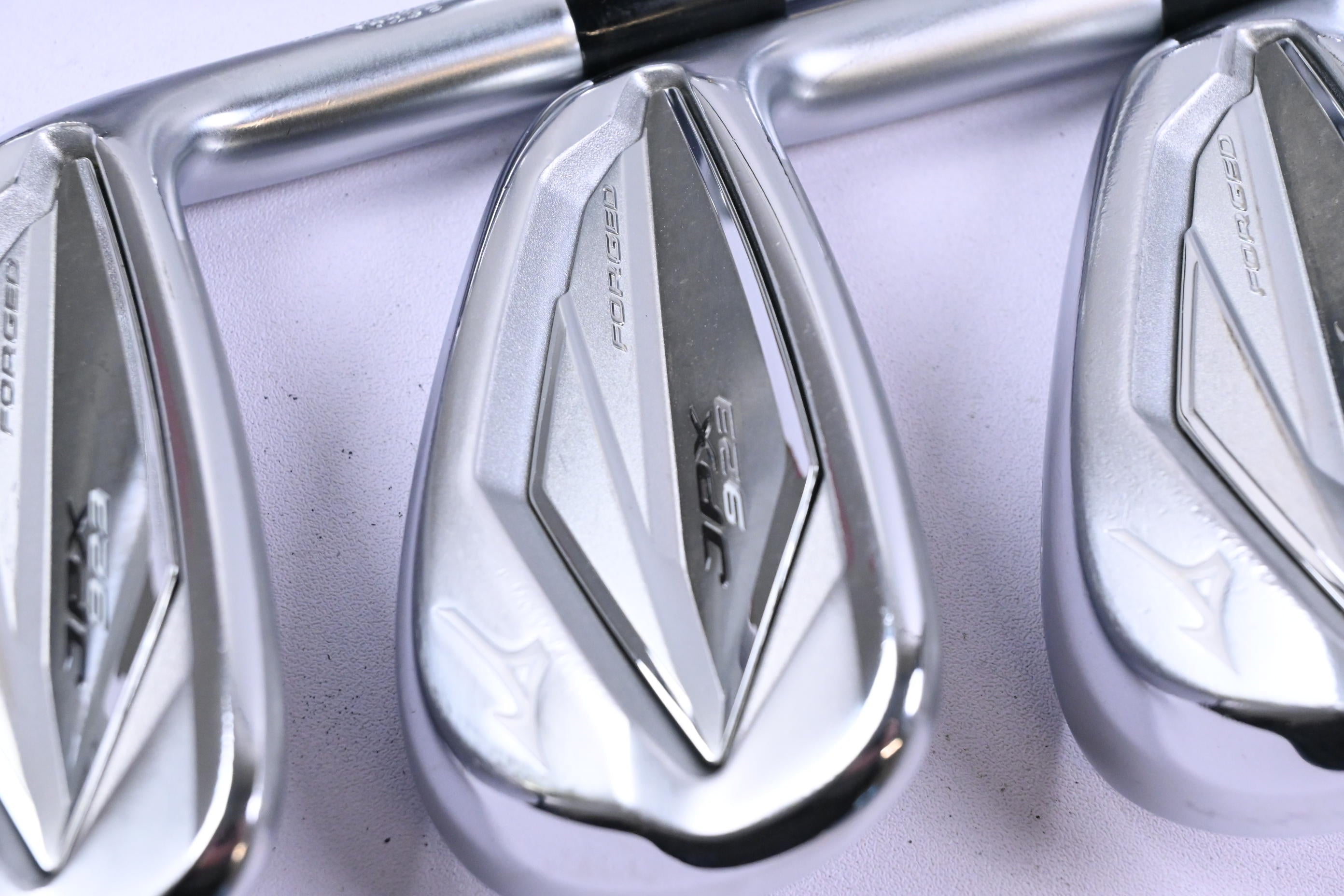 Mizuno JPX 923 Forged Irons / 5-PW / Stiff Flex Dynamic Gold Mid 100 S300 Shafts