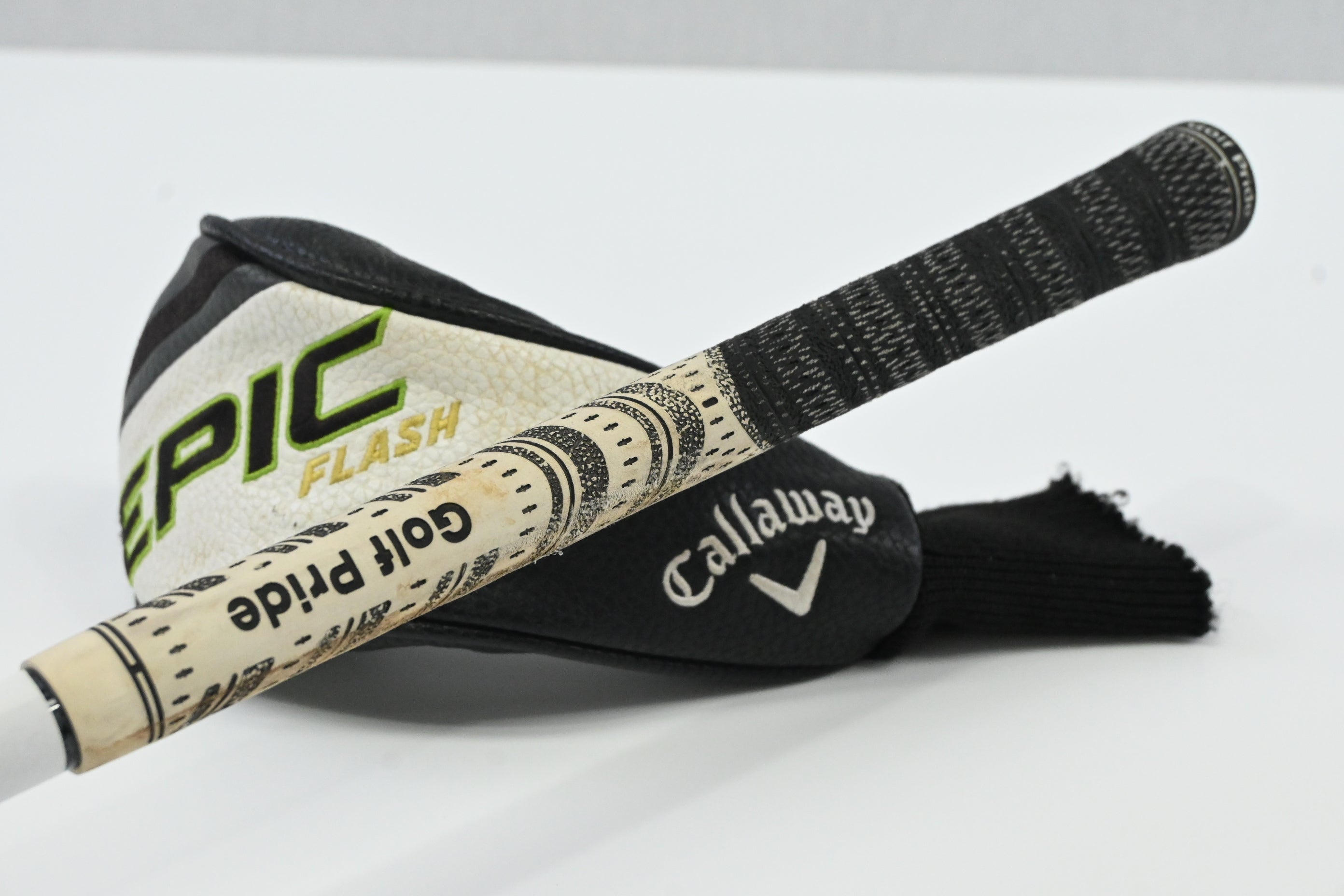 Left Hand Callaway Epic Flash #3 Hybrid / 18 Degree / Stiff Flex Tensei AV White