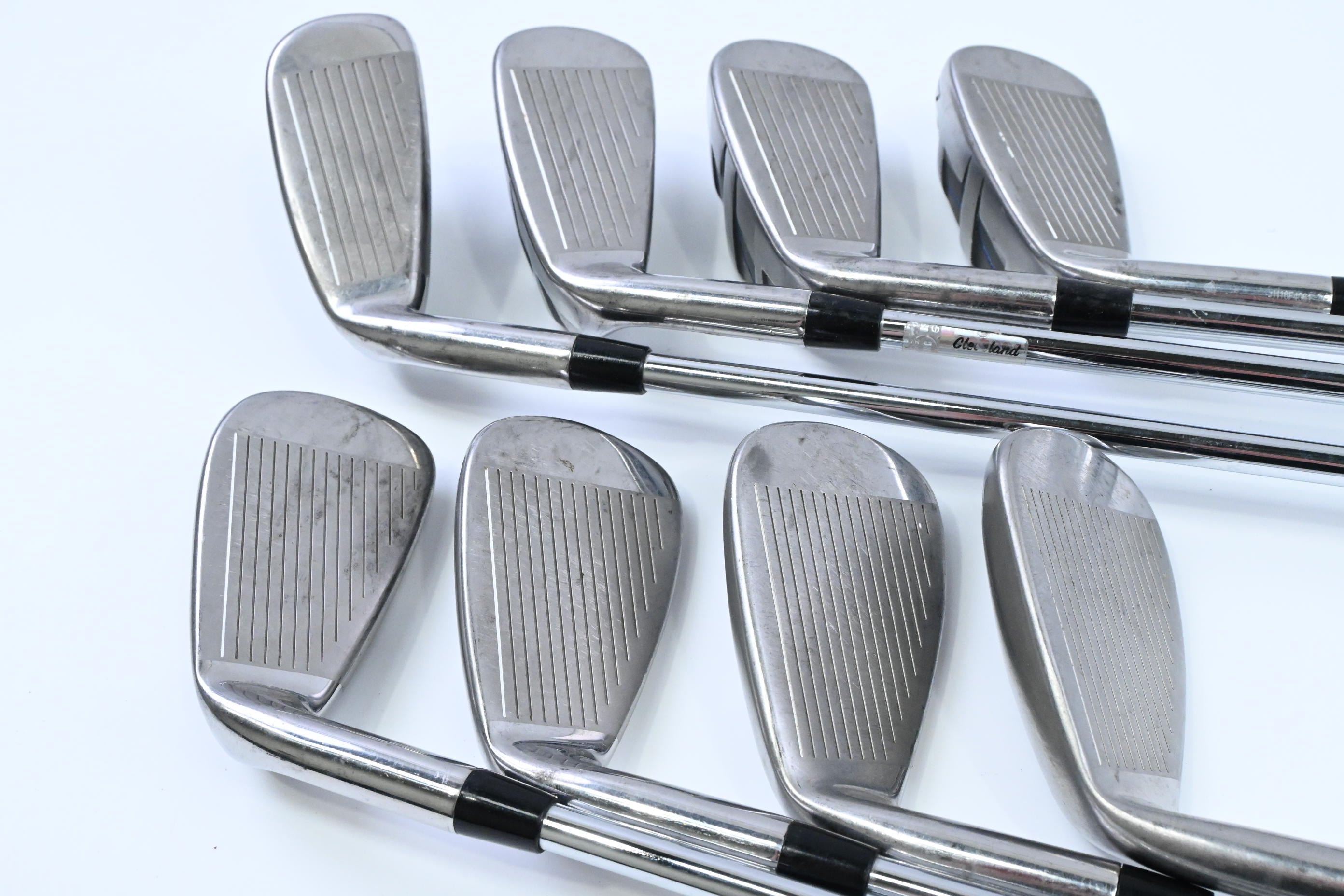 Cleveland Launcher XL Halo Irons / 4-PW+SW / Regular Flex XP 90 R300 Shafts