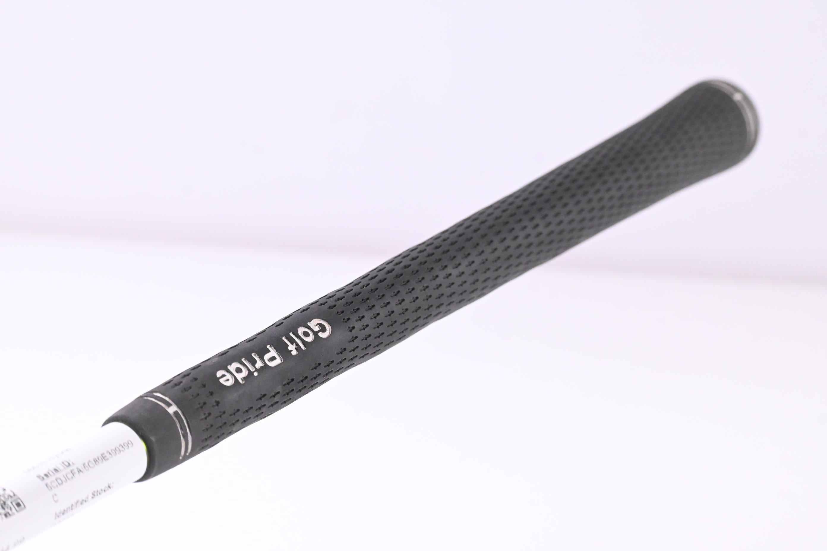 Titleist 585.H #3 Hybrid / 19 Degree / Stiff Flex Aldila NV Green 85 Shaft
