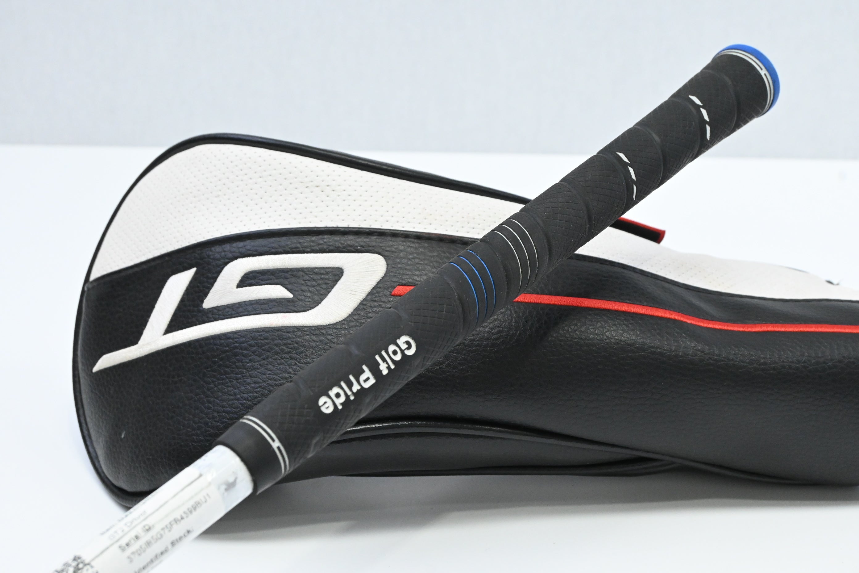 Titleist GT2 Driver / 11 Degree / Regular Flex Denali Red 50 Shaft